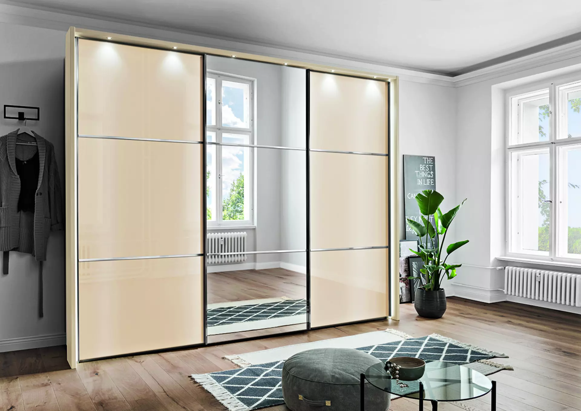 Schwebetürenschrank