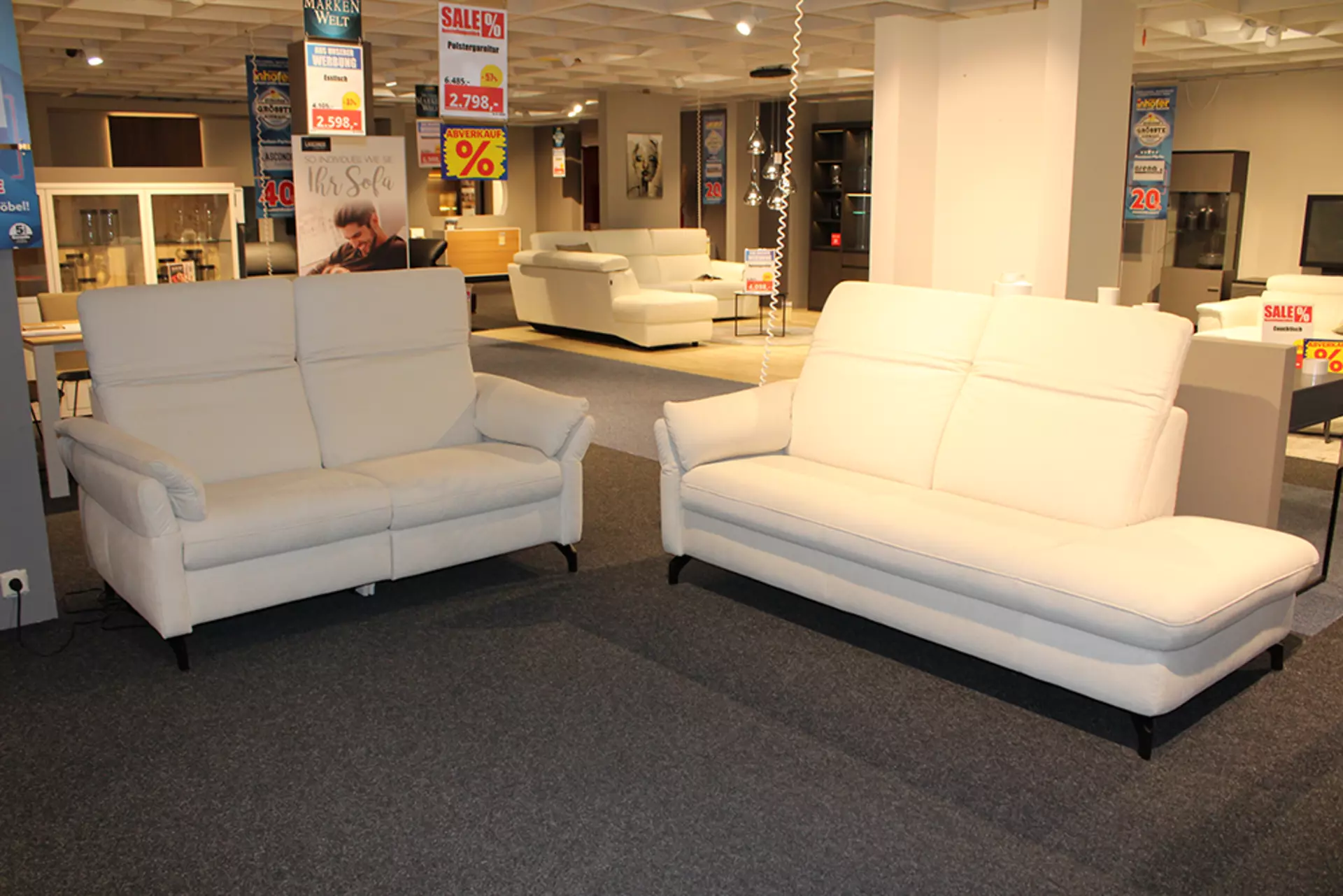 Weiße Polstergarnitur mit 2 teilen