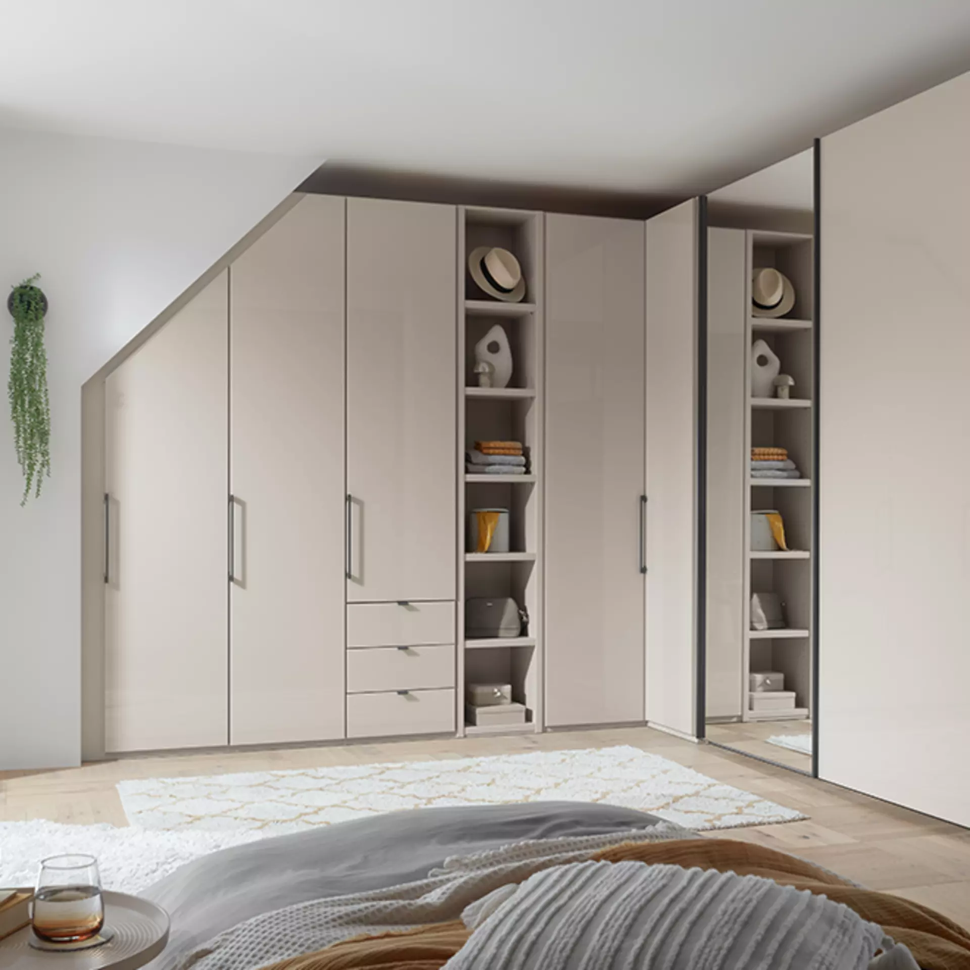 Individuelle Schranklösungen von Wiemann schaffen Raum für Ruhe