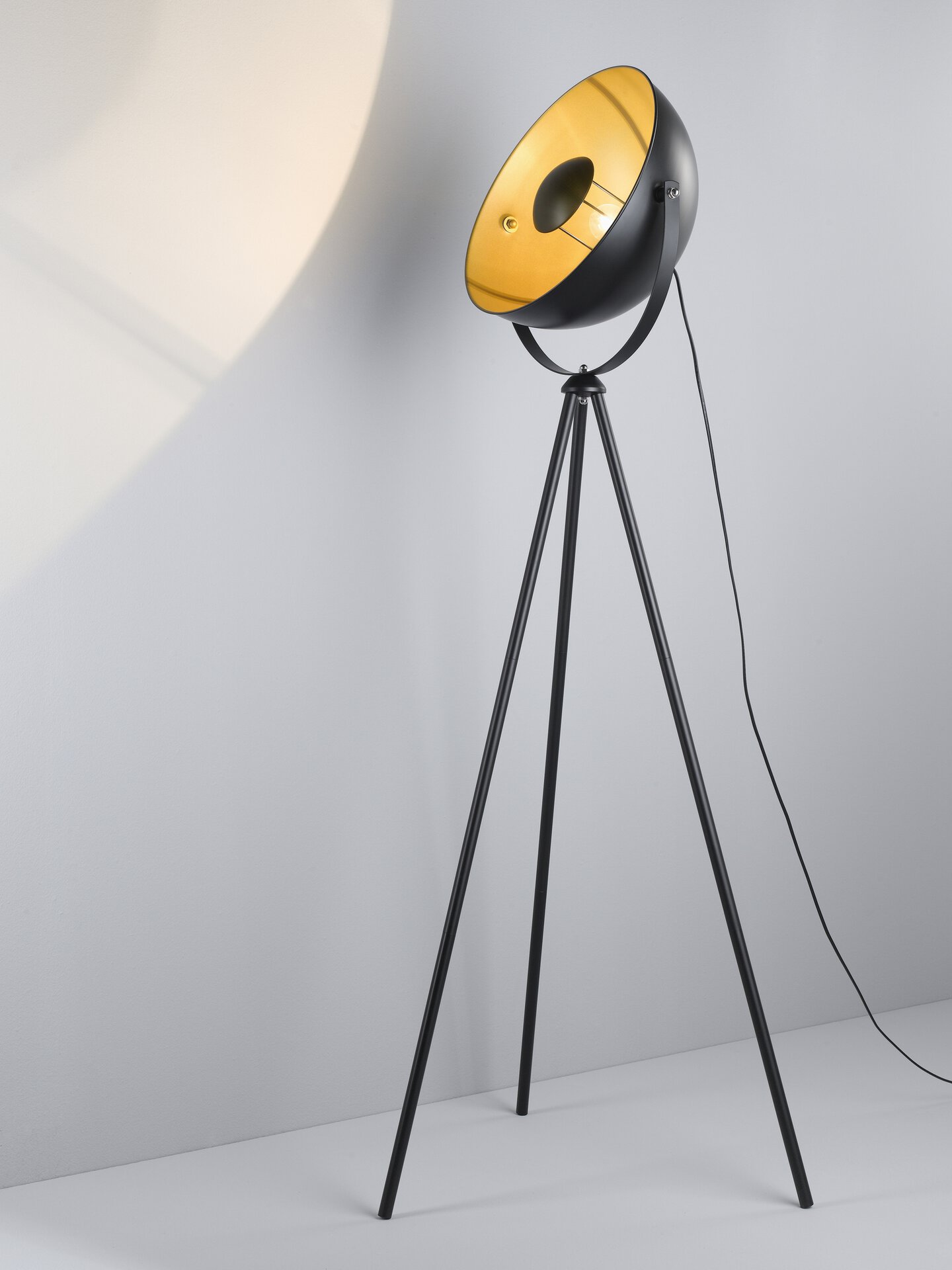 Stehleuchte Fame Light Casa Nova Metall schwarz ca. 41x160x41 cm