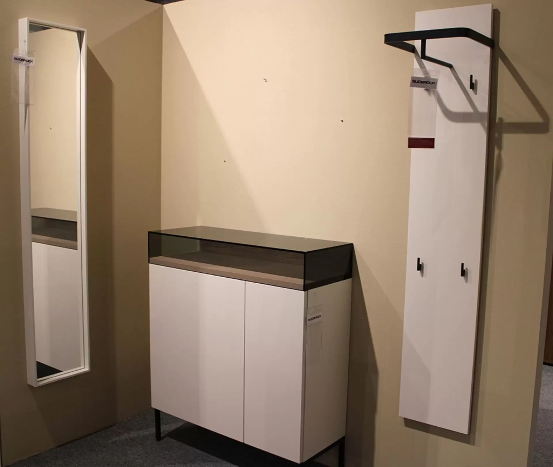 Garderobe in weiß