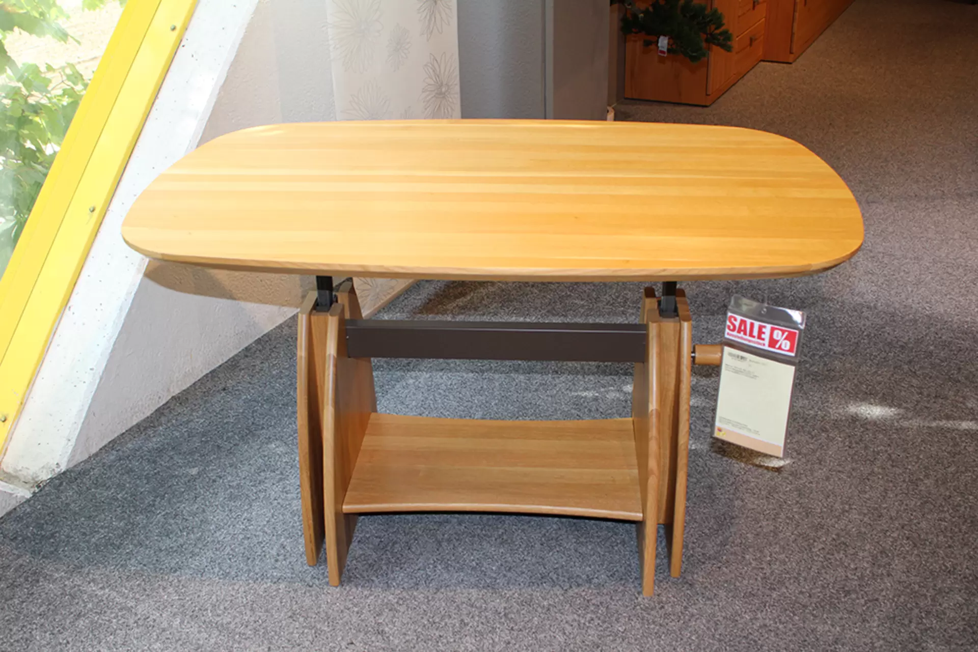 Der Couchtisch 1731H-679-25 von Hasse aus massivem Holz