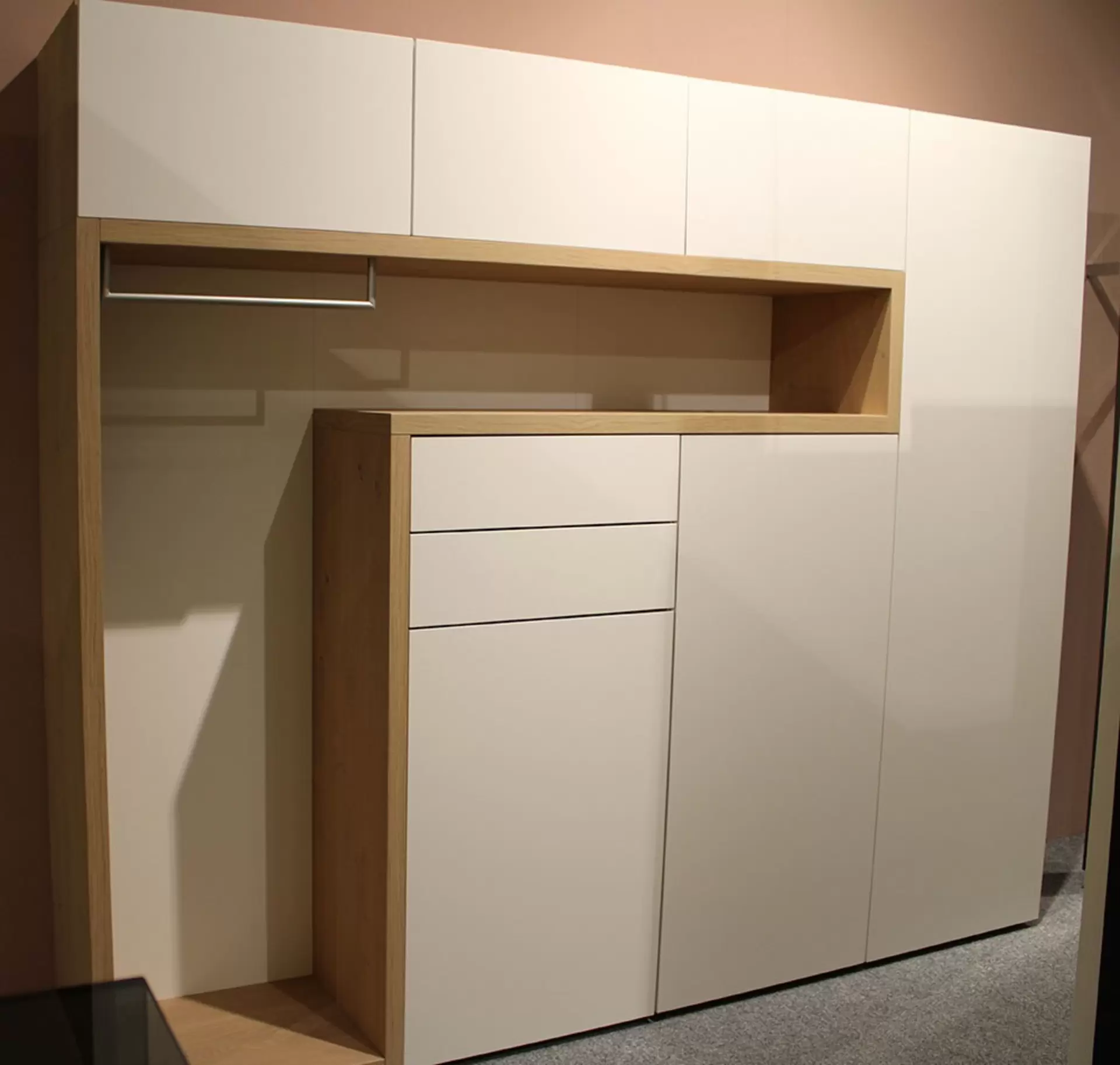 Garderobe in weiß