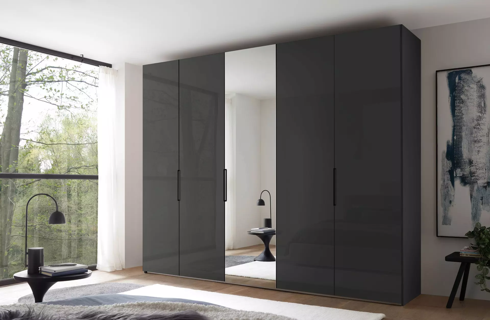 Drehtürenschrank