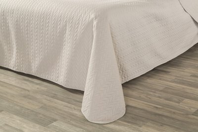 3. Bild von Tagesdecke Ibena beige