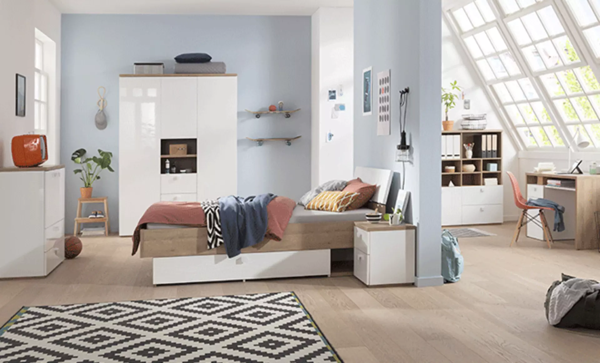 weiße Schlafzimmermöbel von Composad