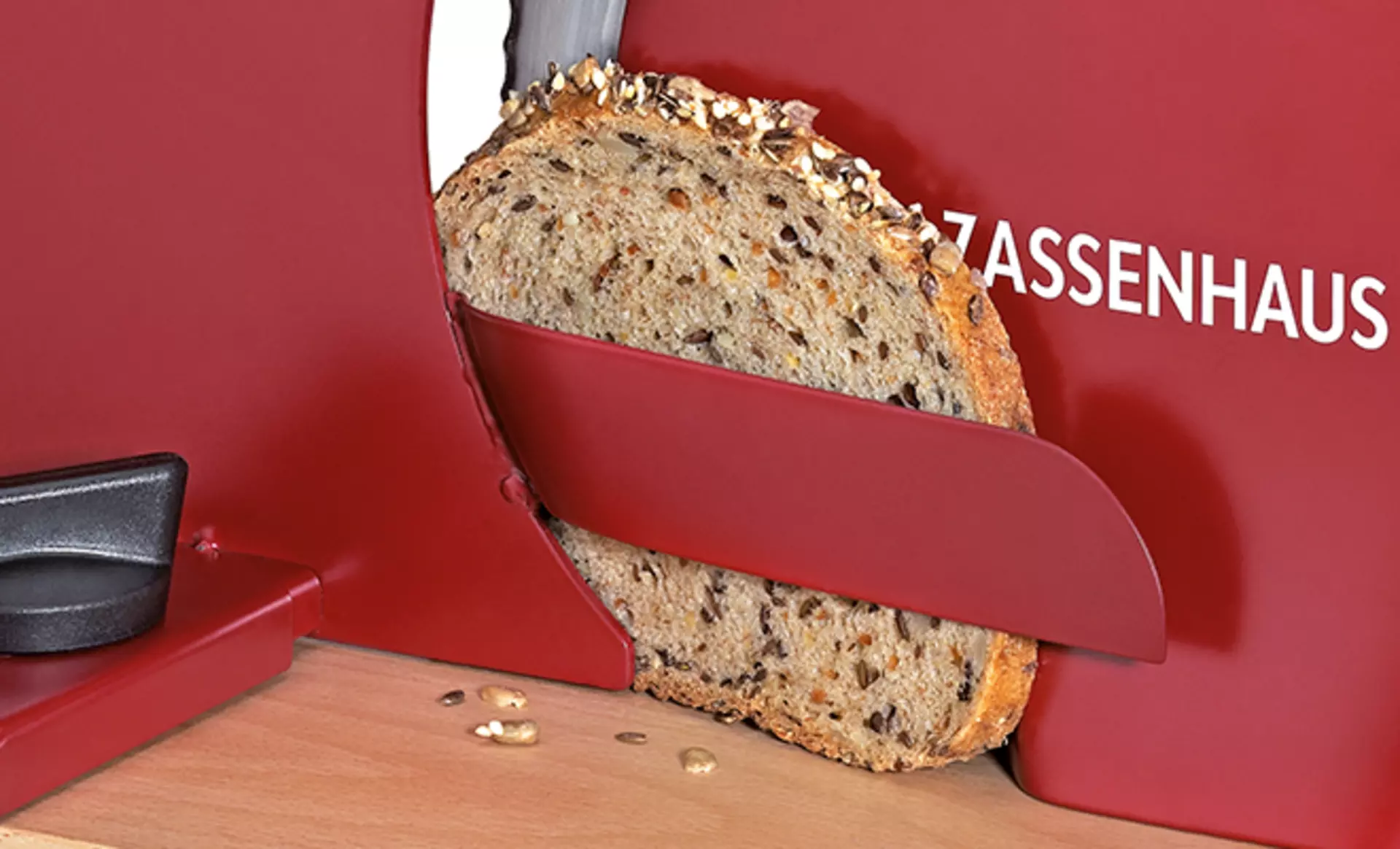 rote Brotschneidemaschine von Zassenhaus