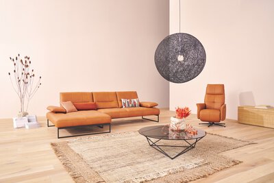 2. Bild von Polstergarnitur orange Himolla