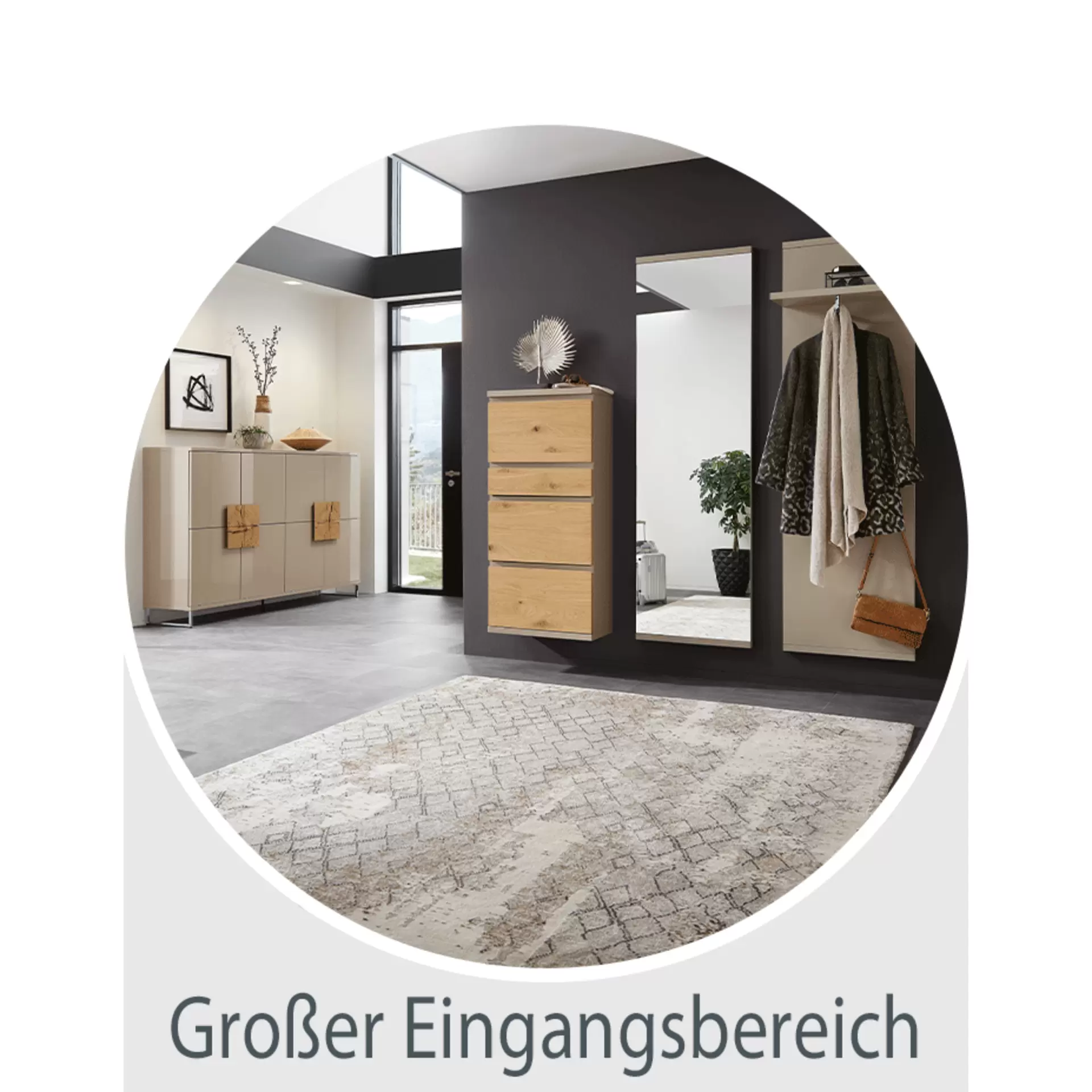 So wir ein großer Eingangsbereich gemütlich. Jetzt klicken und mehr erfahren