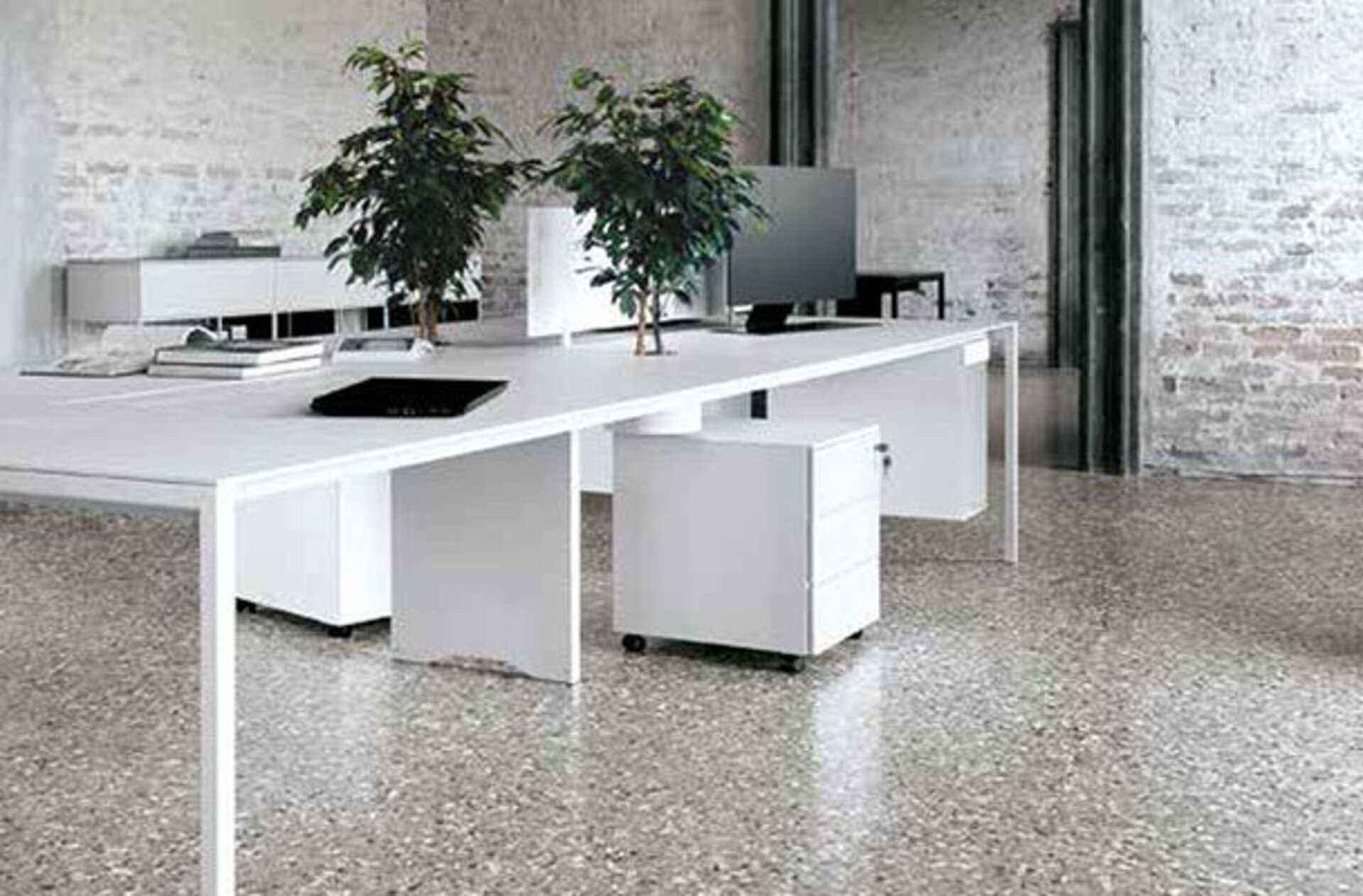 Designer-Büromöbel entdecken| interni by Inhofer