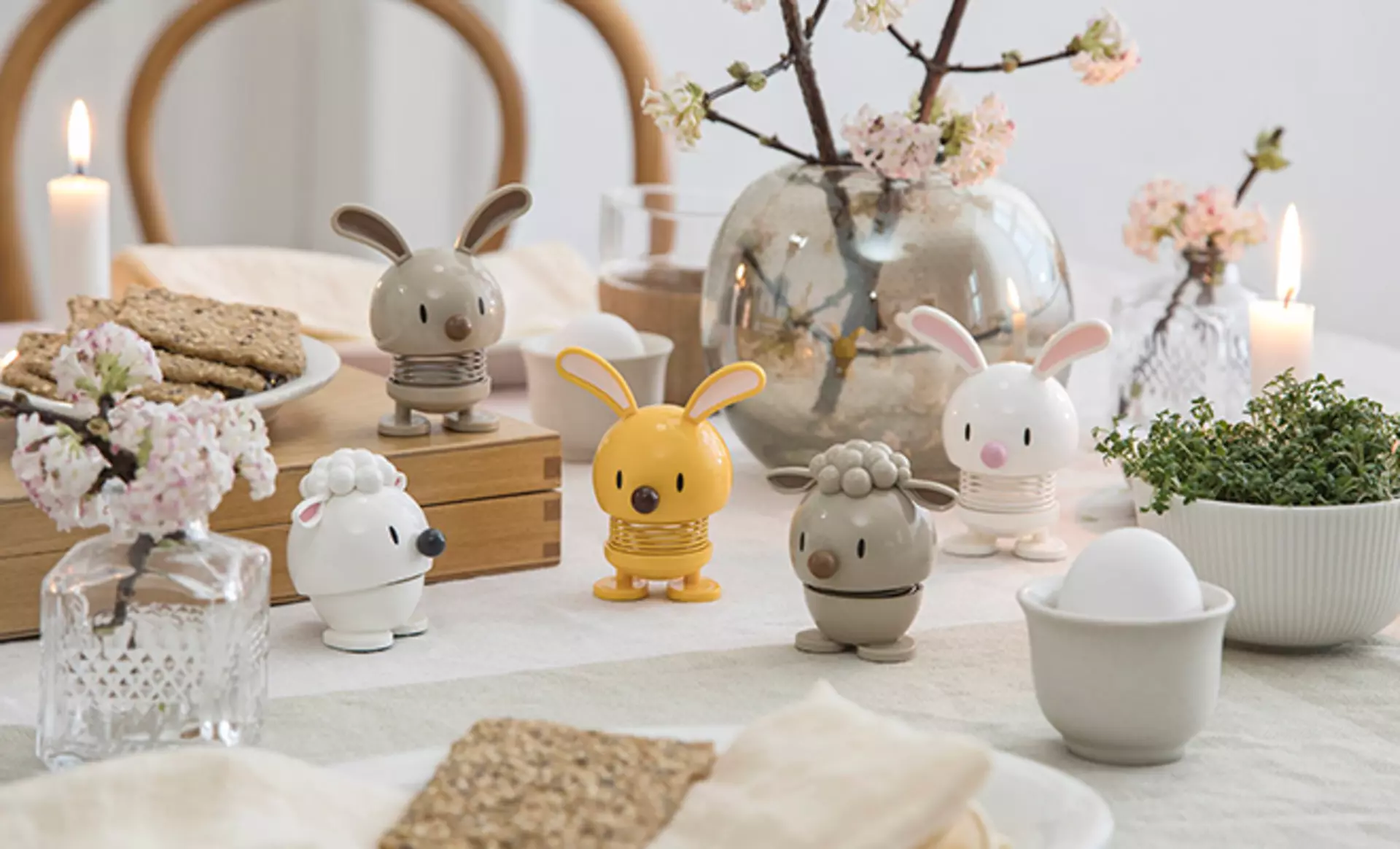 Hoptimisten als Schaaf und Hase in verschiedenen Farben