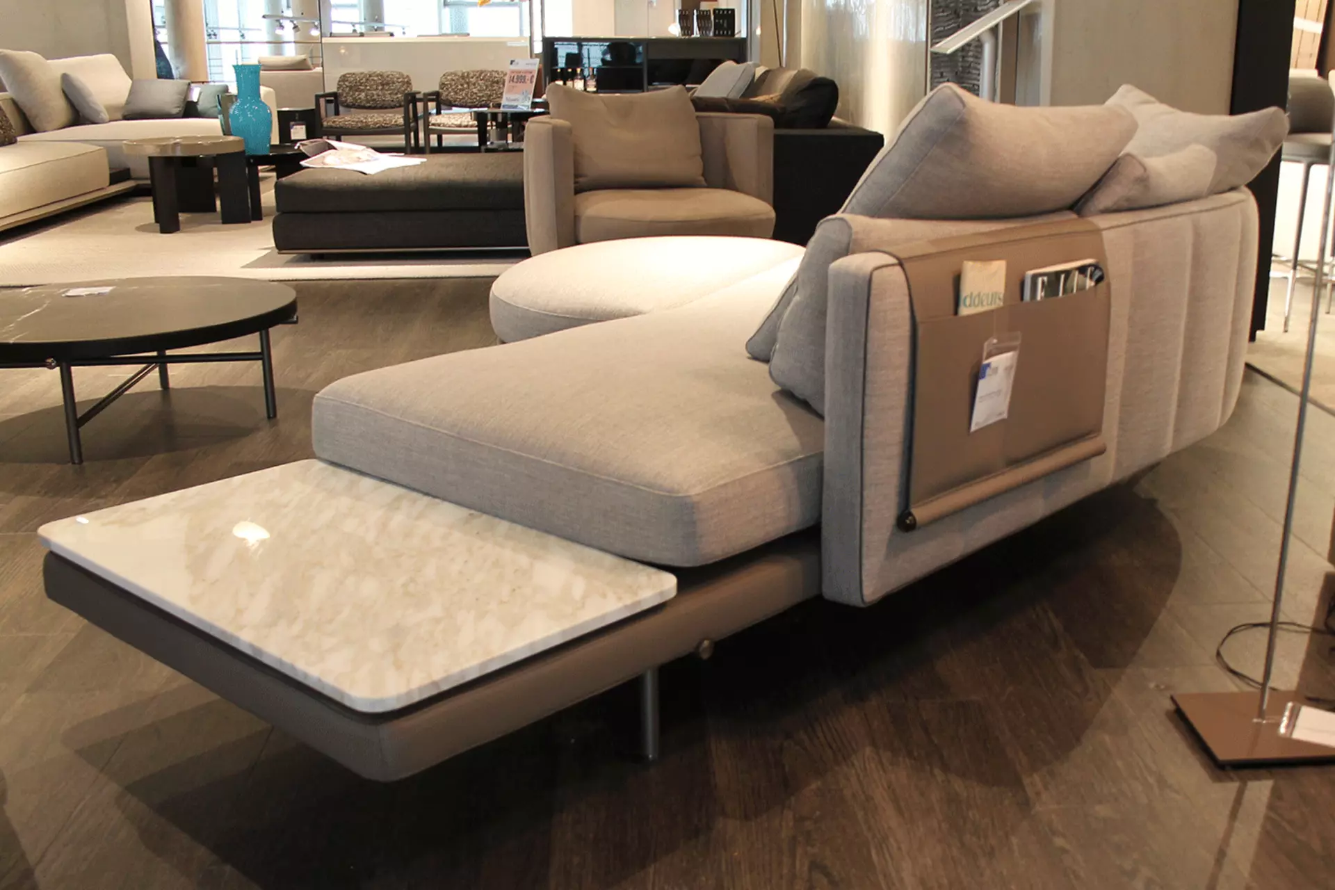 TORII Sofa + Hocker Minotti 