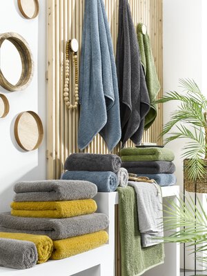 2. Bild von Handtuch Vossen grau