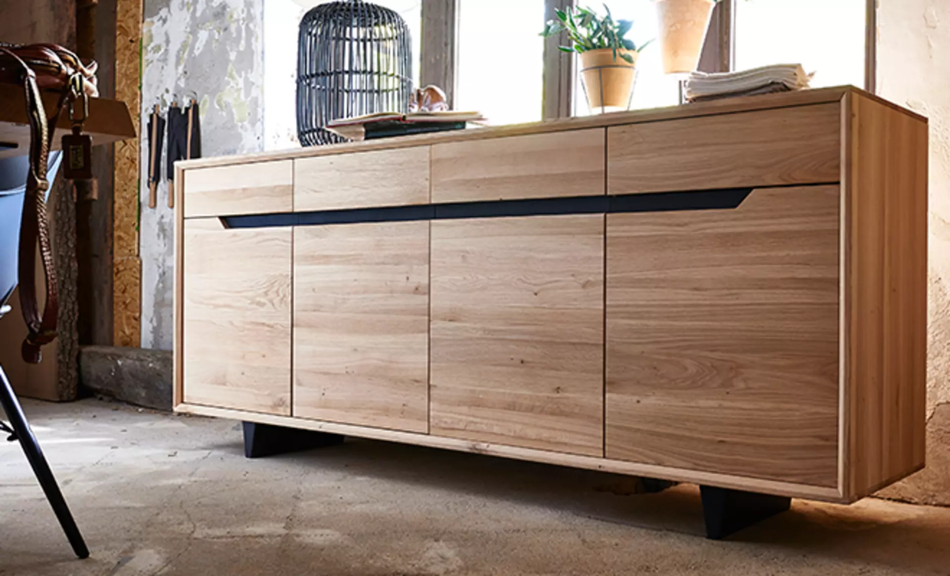 Entdecken Sie die Extreme 2 Kollektion von Bodahl bei Möbel Inhofer und staunen sie über die perfekt verarbeiteten Sideboards