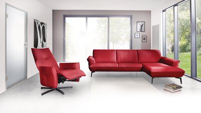 2. Bild von Ecksofa rot Himolla