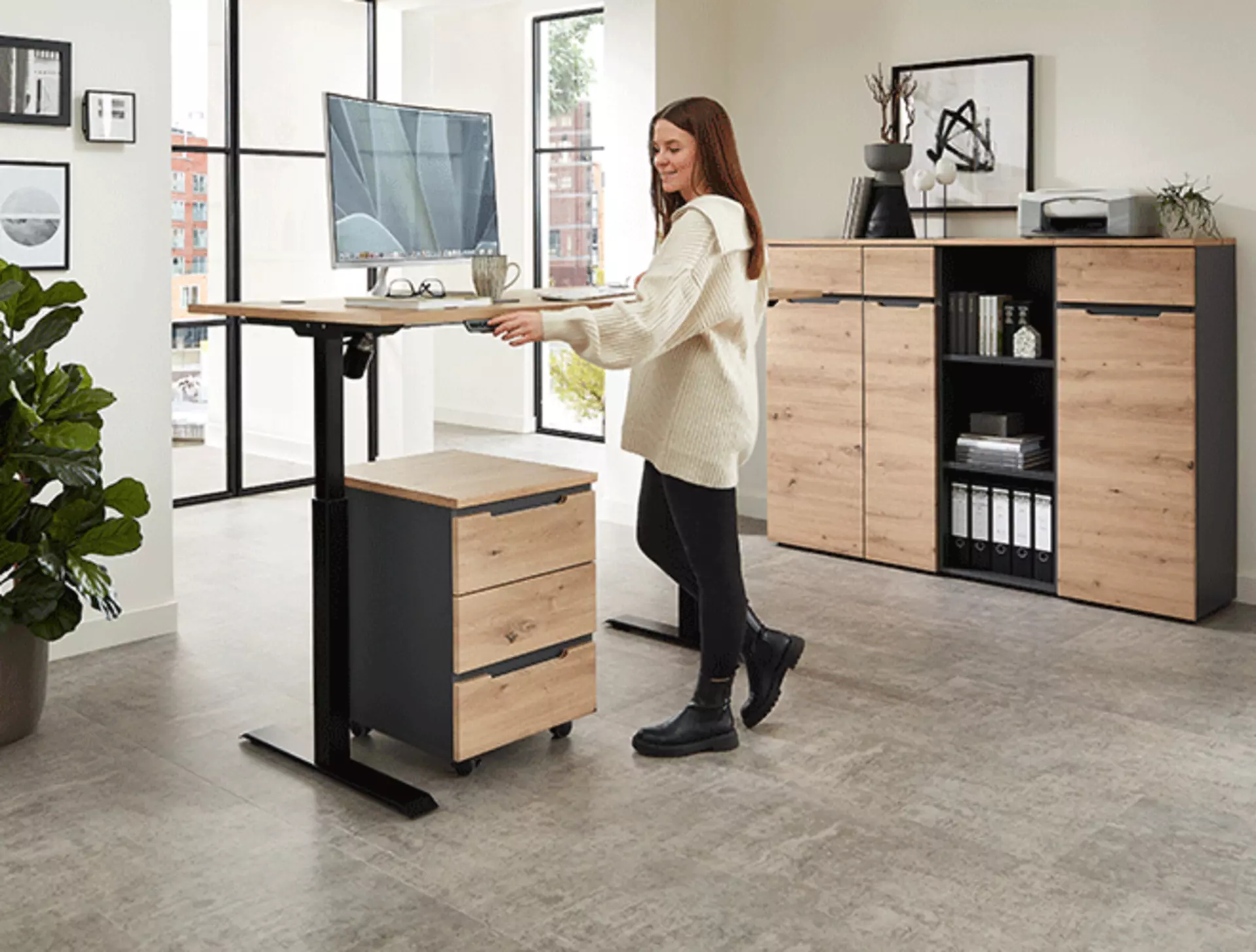 Klare Struktur und viel Stauraum im separaten Büro