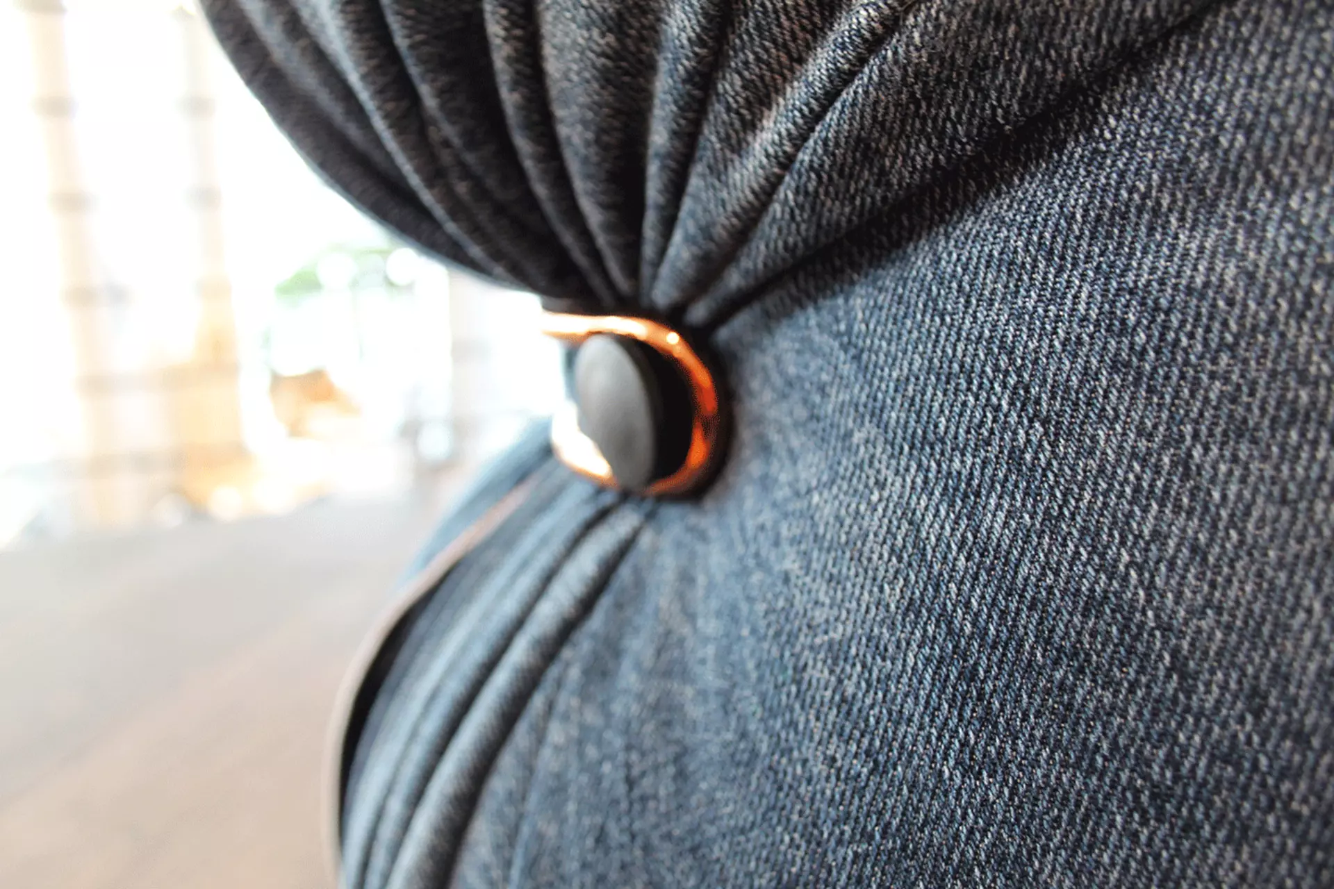 Verspielte Details beim Soriana Sessel von Cassina