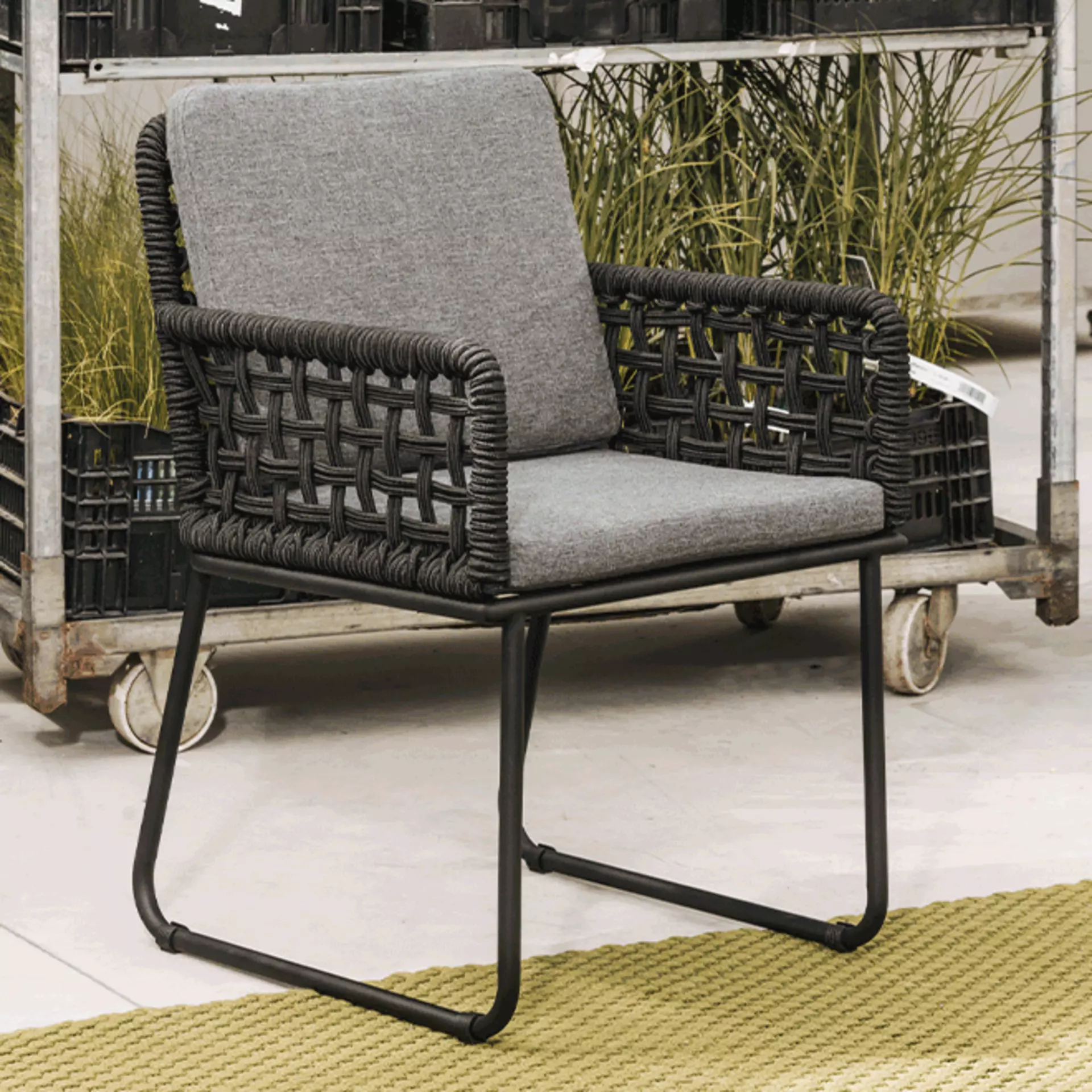 Gepolsterter Textilen-Stuhl von Cosmic Collection