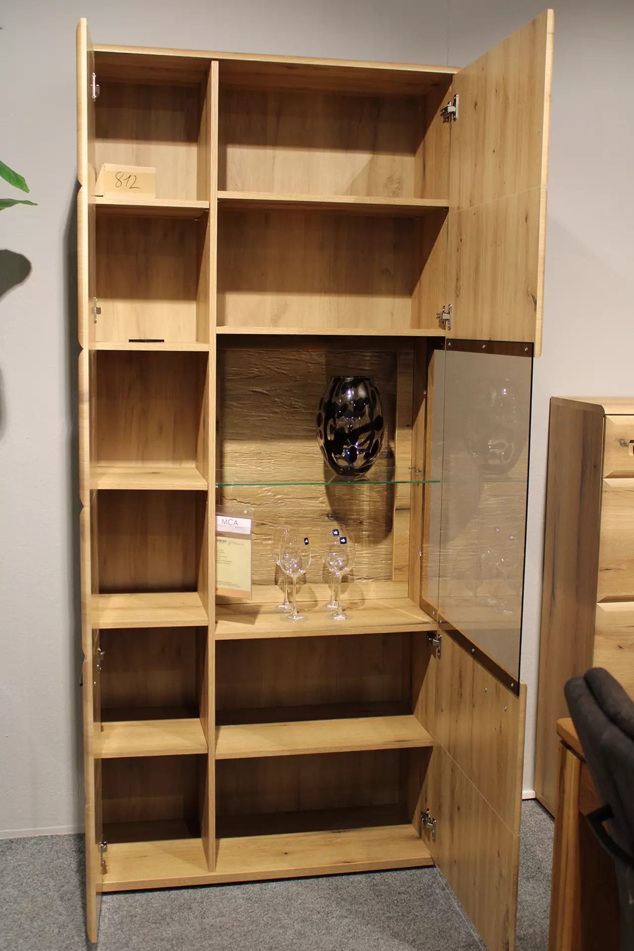 Kombi-Vitrine Eiche Melamin Nachbildung geöffnet