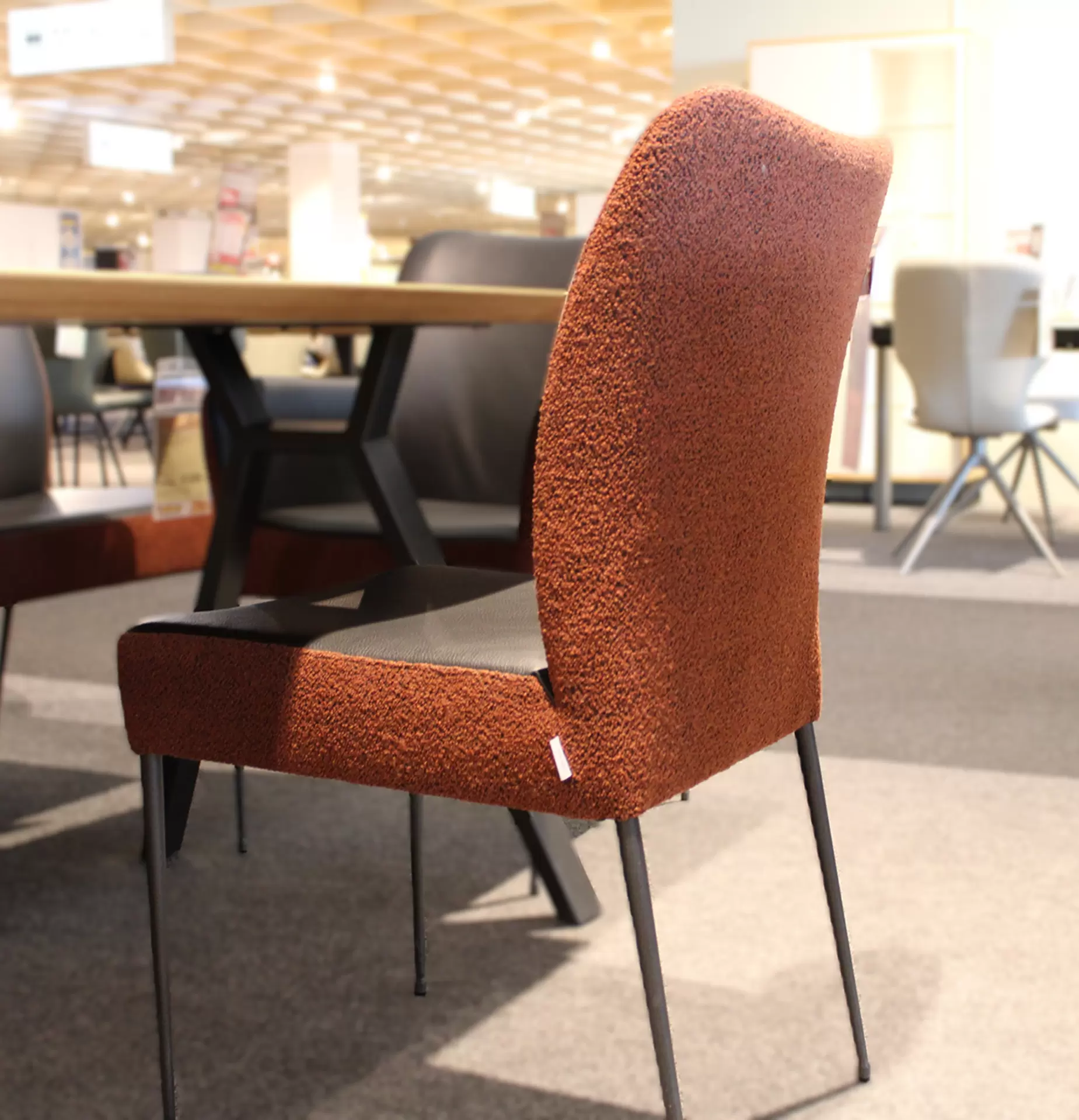 Stuhl DUO PIN Bezug außen Stoff orange/rot