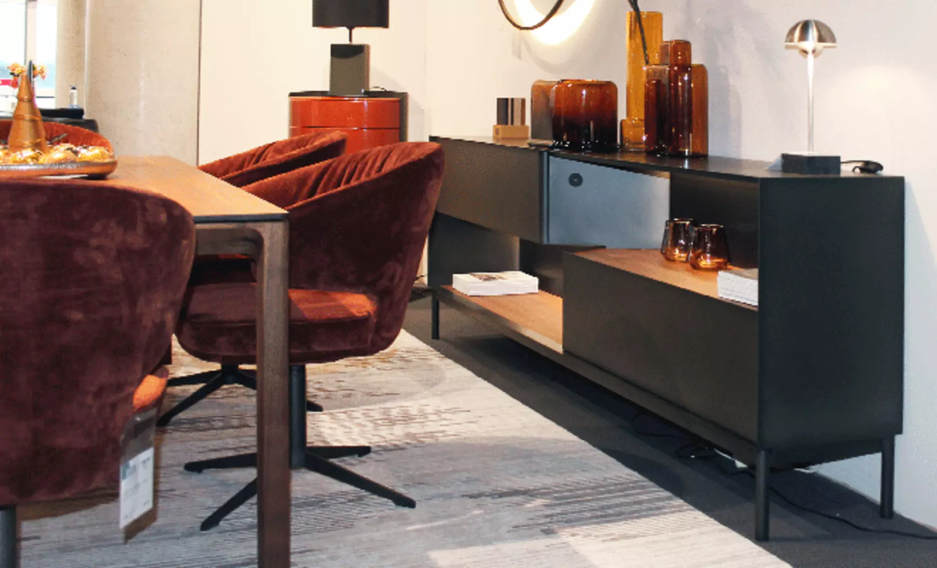 Lumen - das neue, schwungvolle Sideboard von Christine Kröncke