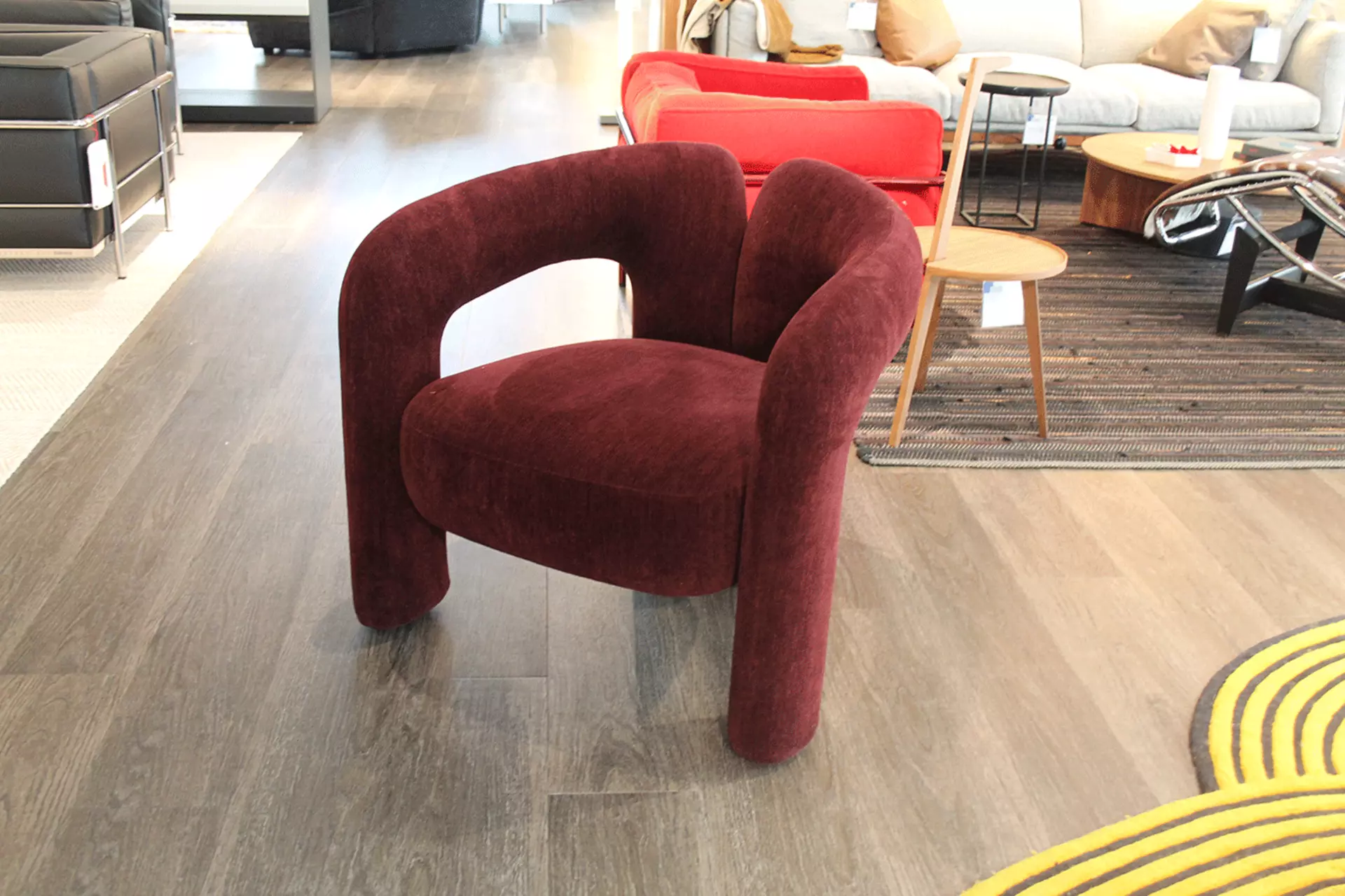 Fester Cassina Sessel Dudet bei interni by inhofer