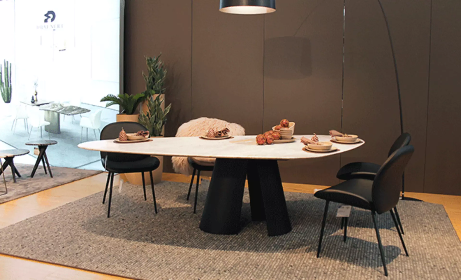 Esstisch von Draenert mit Freiform-Tischplatte aus Stein