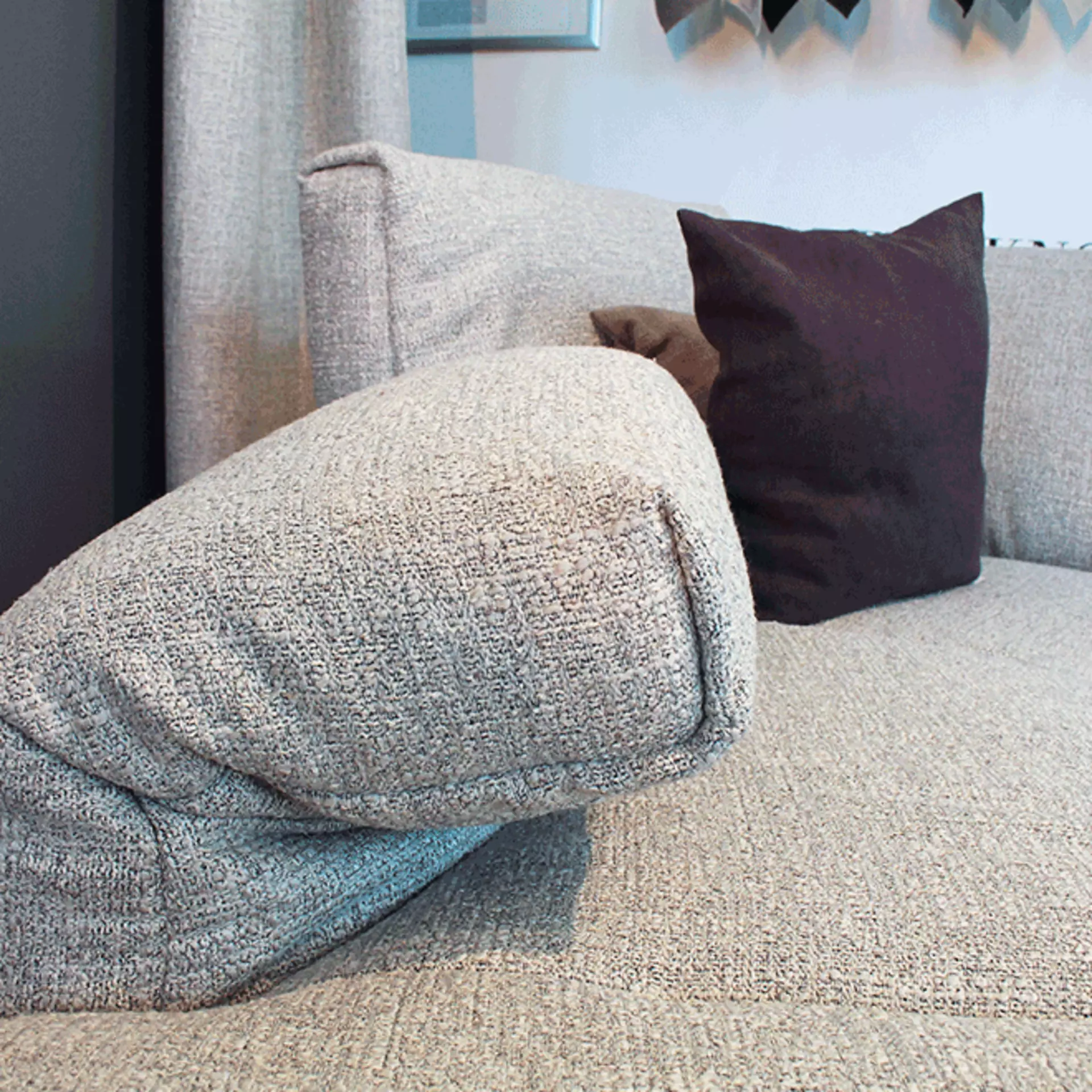 Das Molamisa Sofa mit stufenlos verstellbaren Rückenlehnen