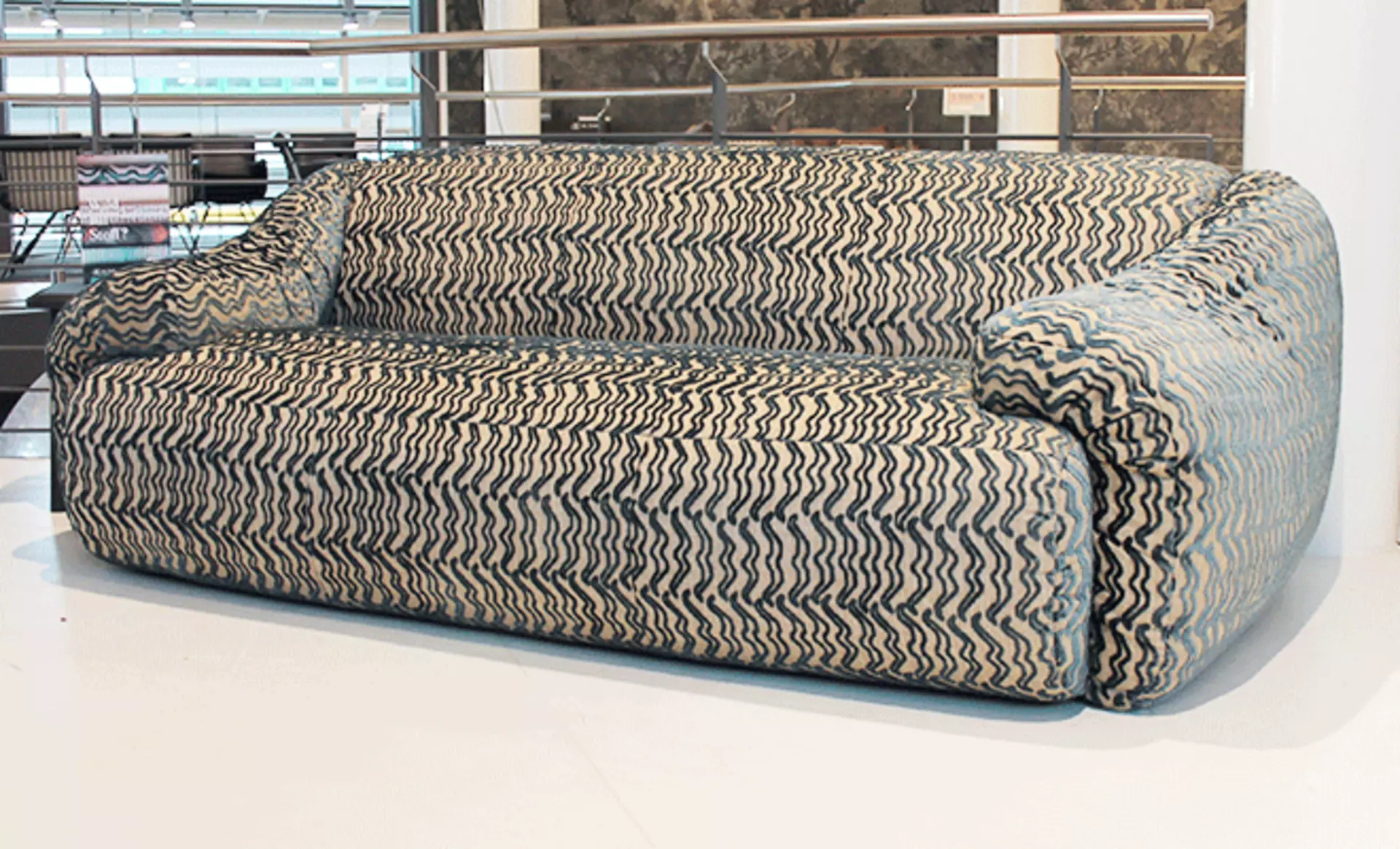 Das deSede Sofa London mit elegantem Stoffbezug.