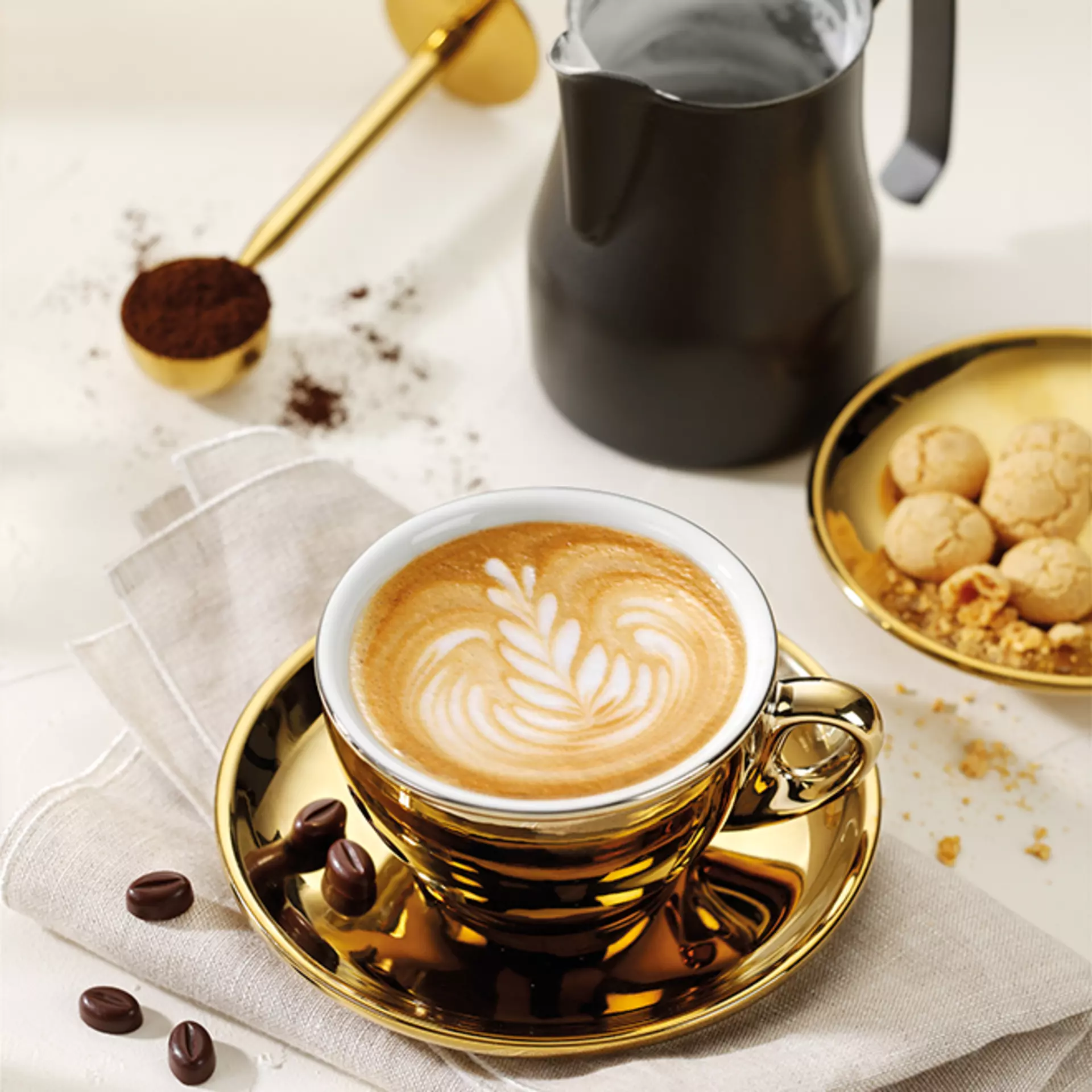 gold glänzende Espresso-Tasse von cilio