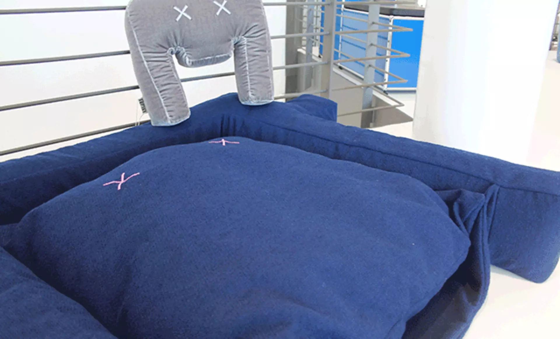 Dog Pillows von LPF - Hundekissen  in beliebter Monsterform bei interni by inhofer