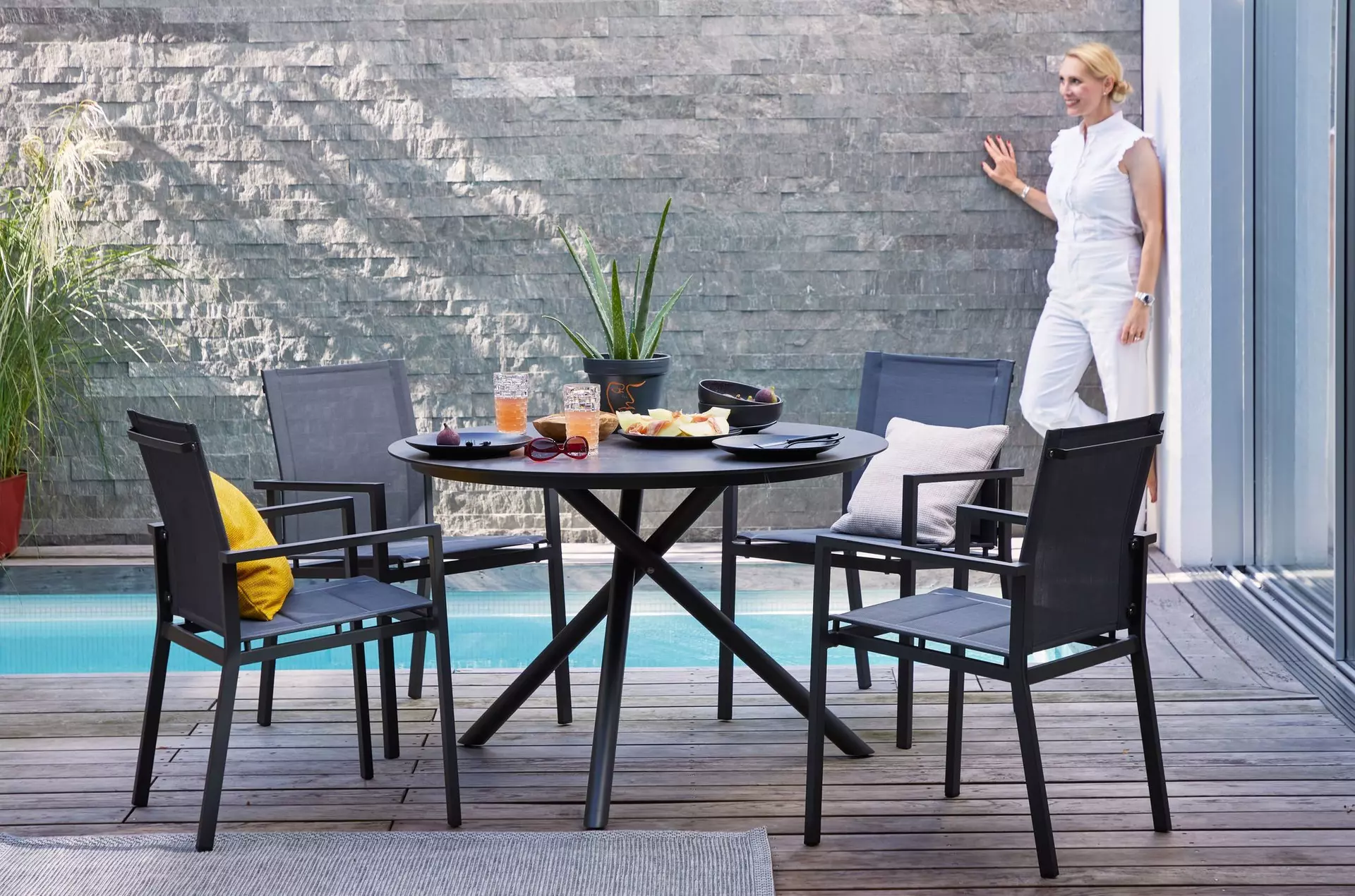Gartentisch ALINA II Outdoor Metall 110 x 75 x 110 cm