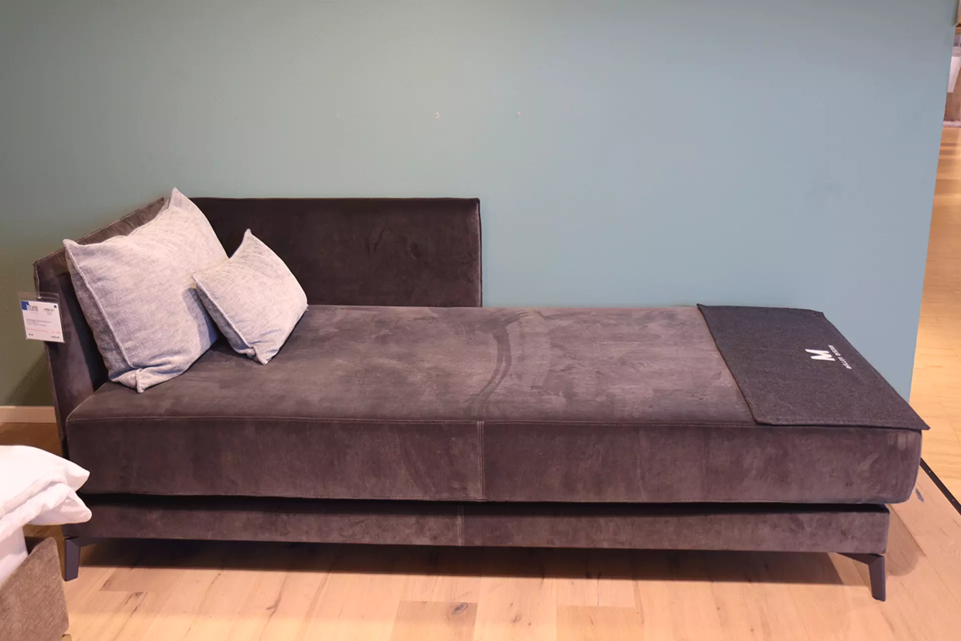 Dana Daybed von Möller Design bei interni by inhofer