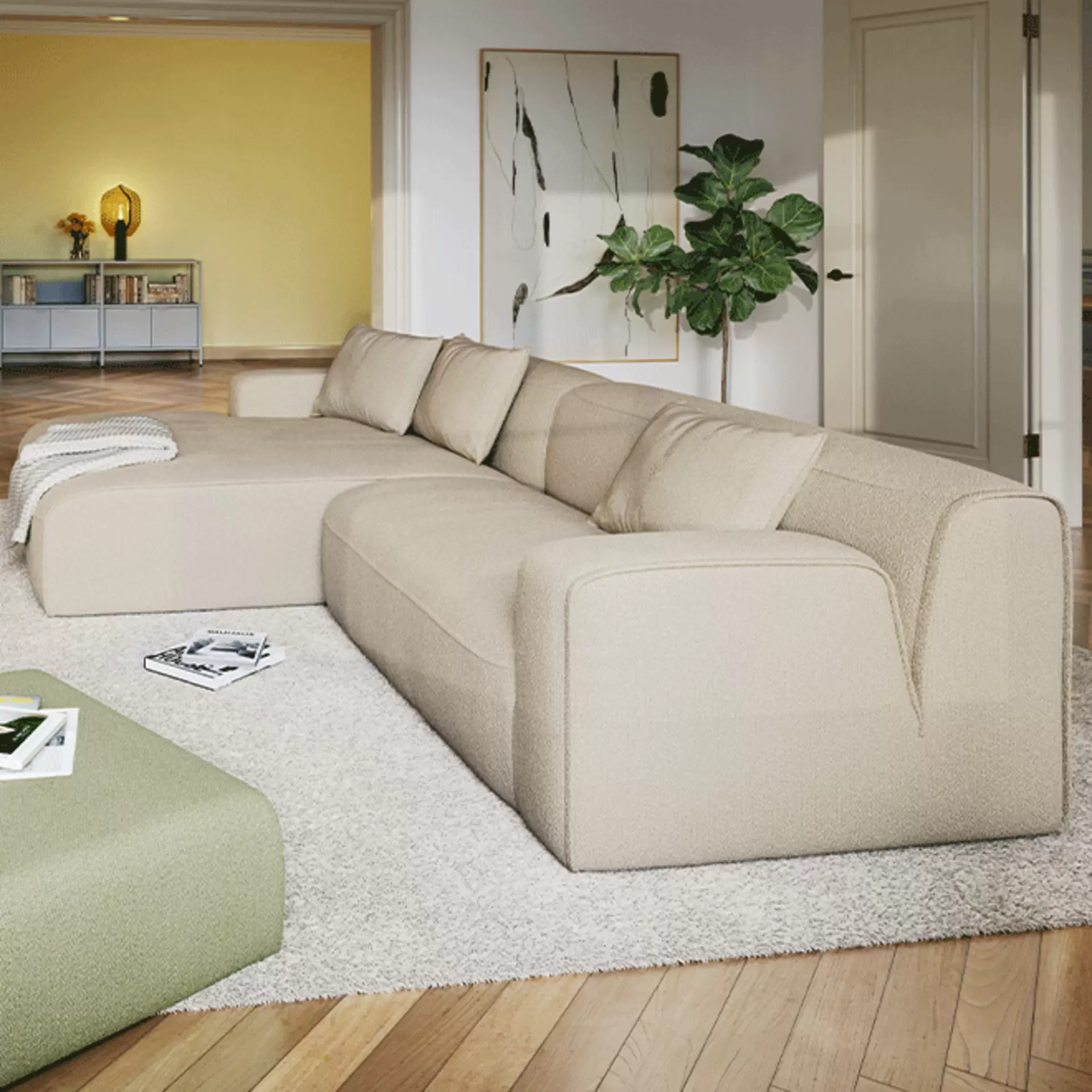 bodennahes Design und legere Polsterung: das weiche Sofa Freistil 121 von der Seite