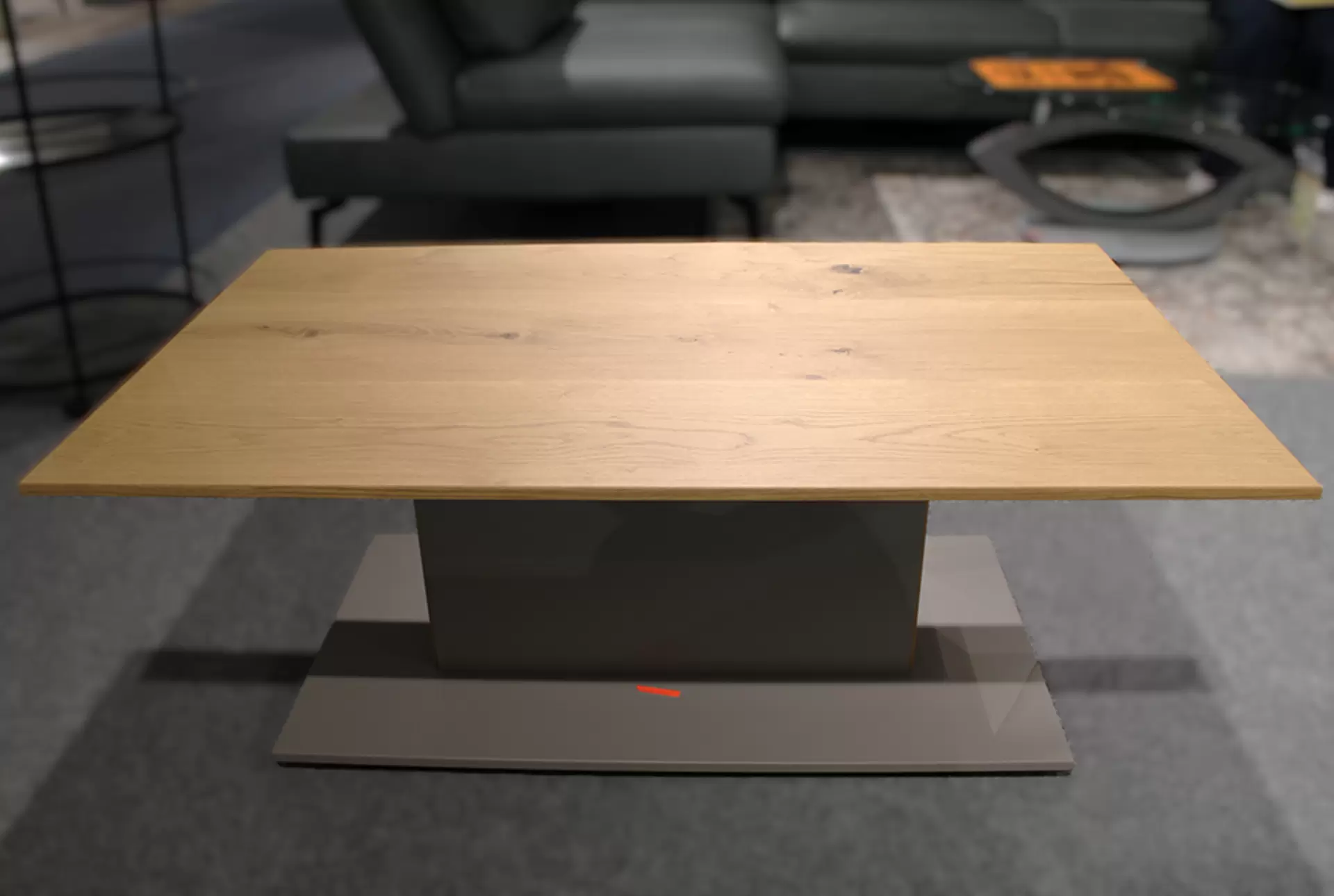 Der Couchtisch BRAVISO von Mondo mit Eiche-Tischplatte