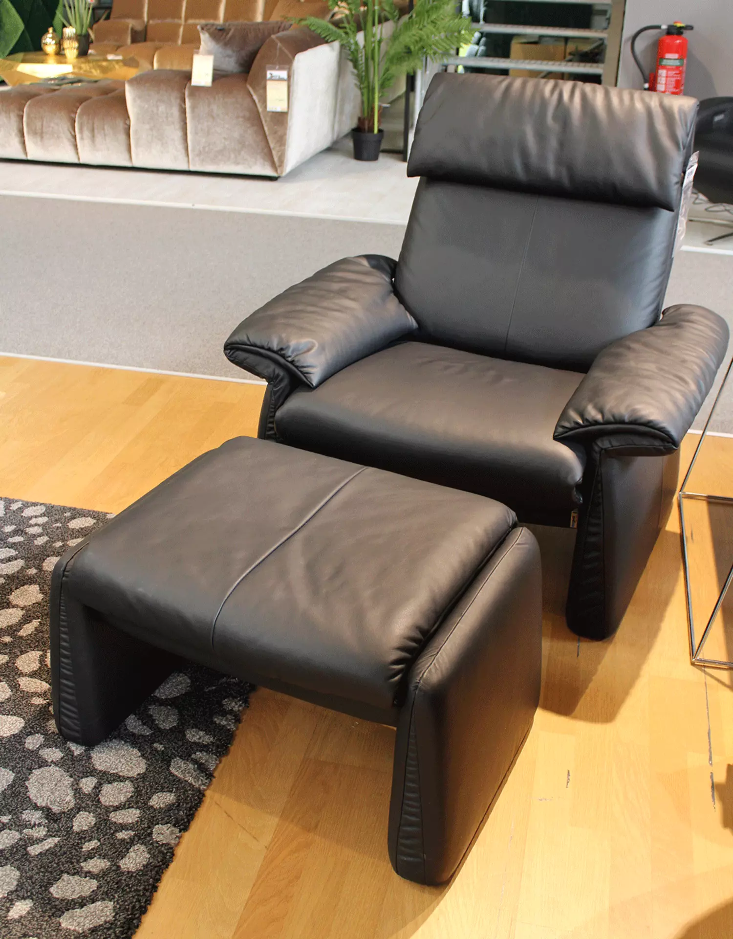 Sessel + Hocker LUGANO