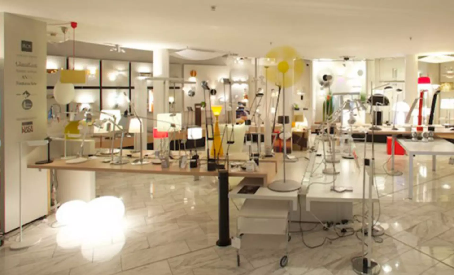 Einblick in das Leuchtenstudio