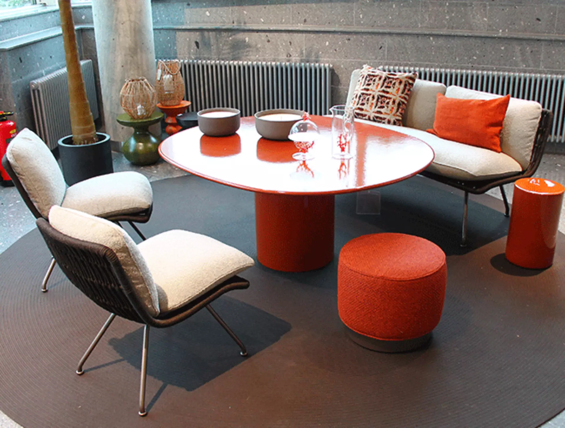 Stilvolle Outdoor-Sitzgruppe von Minotti bei interni by inhofer