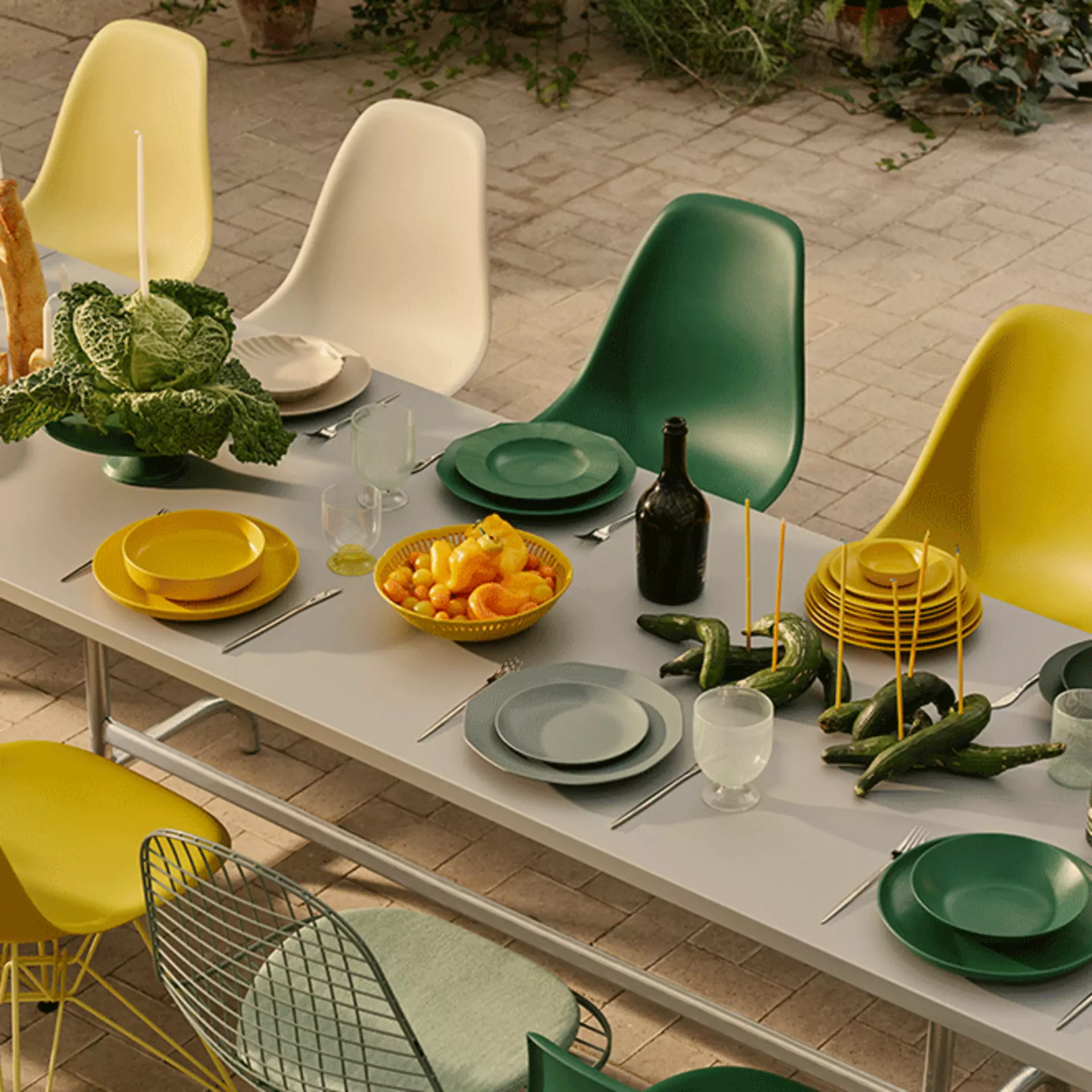 Eames Plastic Chairs in verschiedenen Farben