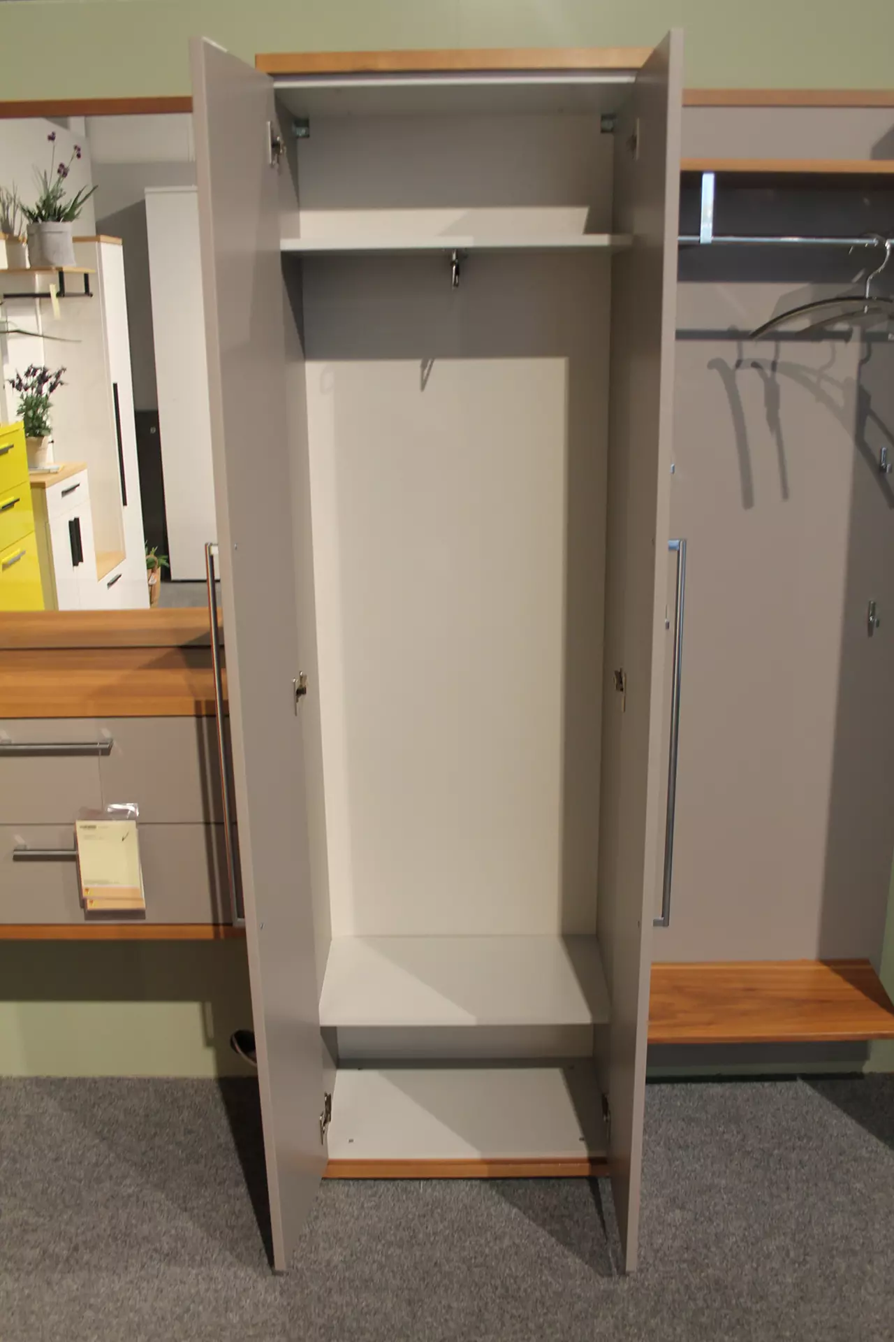INITUS Garderobe Wittenbreder 