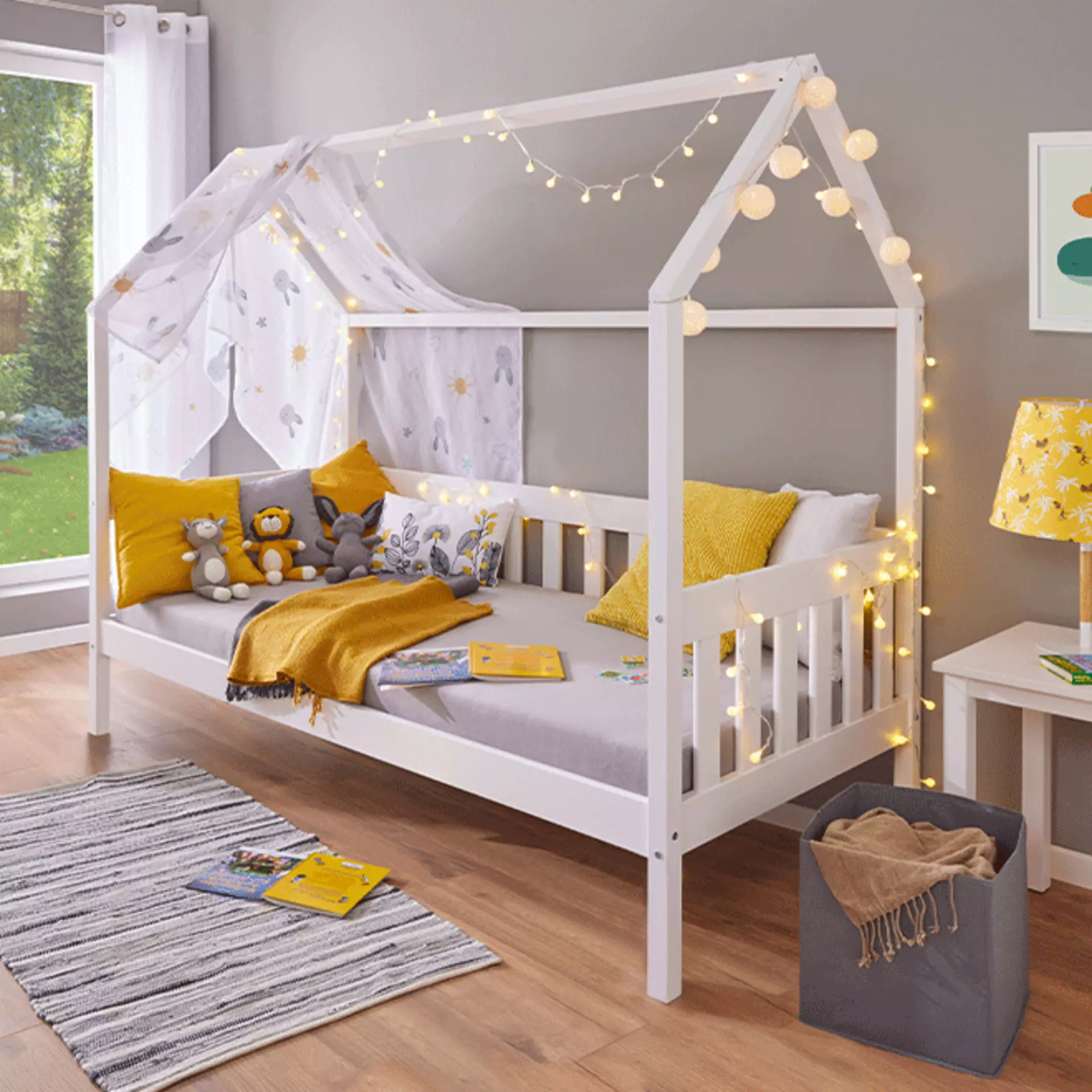 Einzelbett mit abnehmbaren Rahmen in Haus-Optik