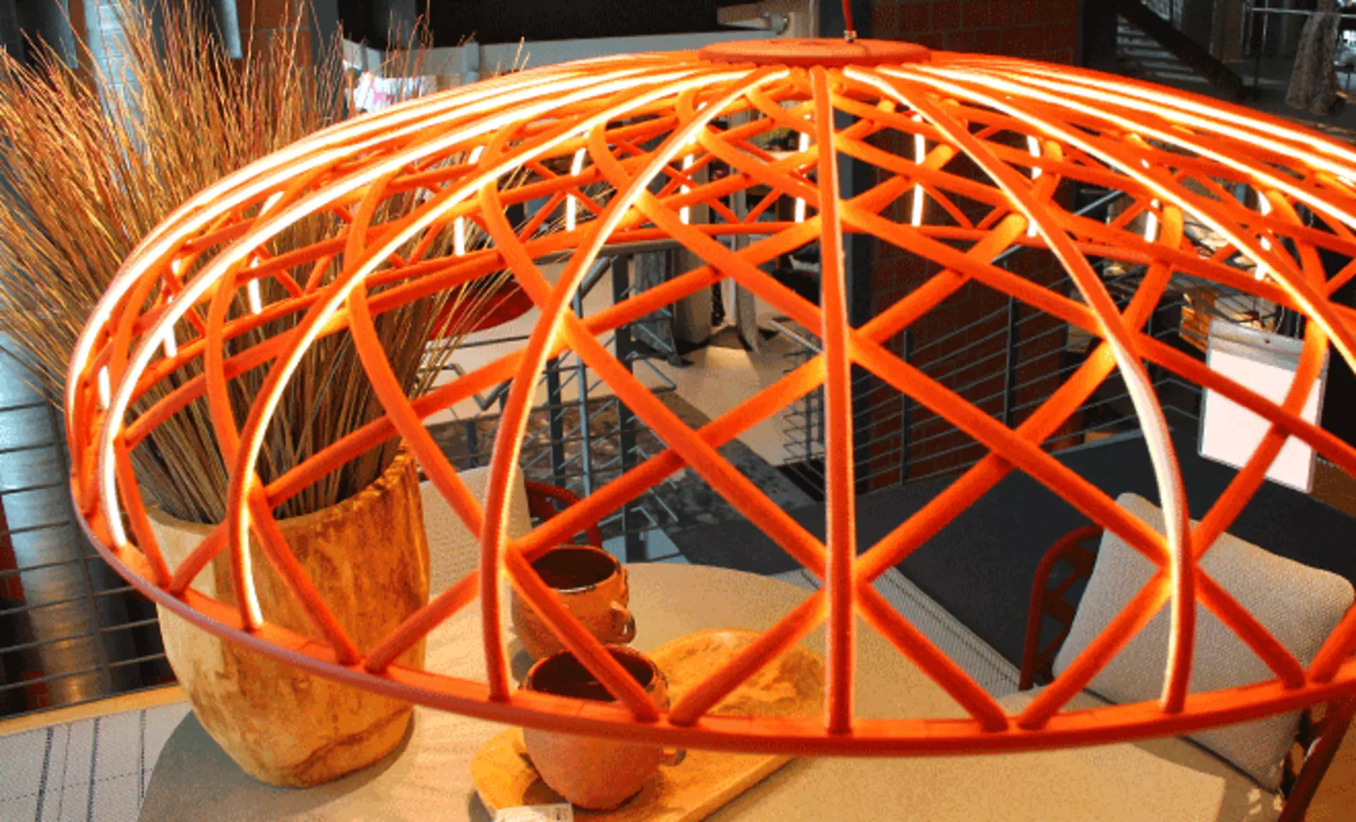 Skynets: eine Leuchtenkreation von Wanders für FLOS