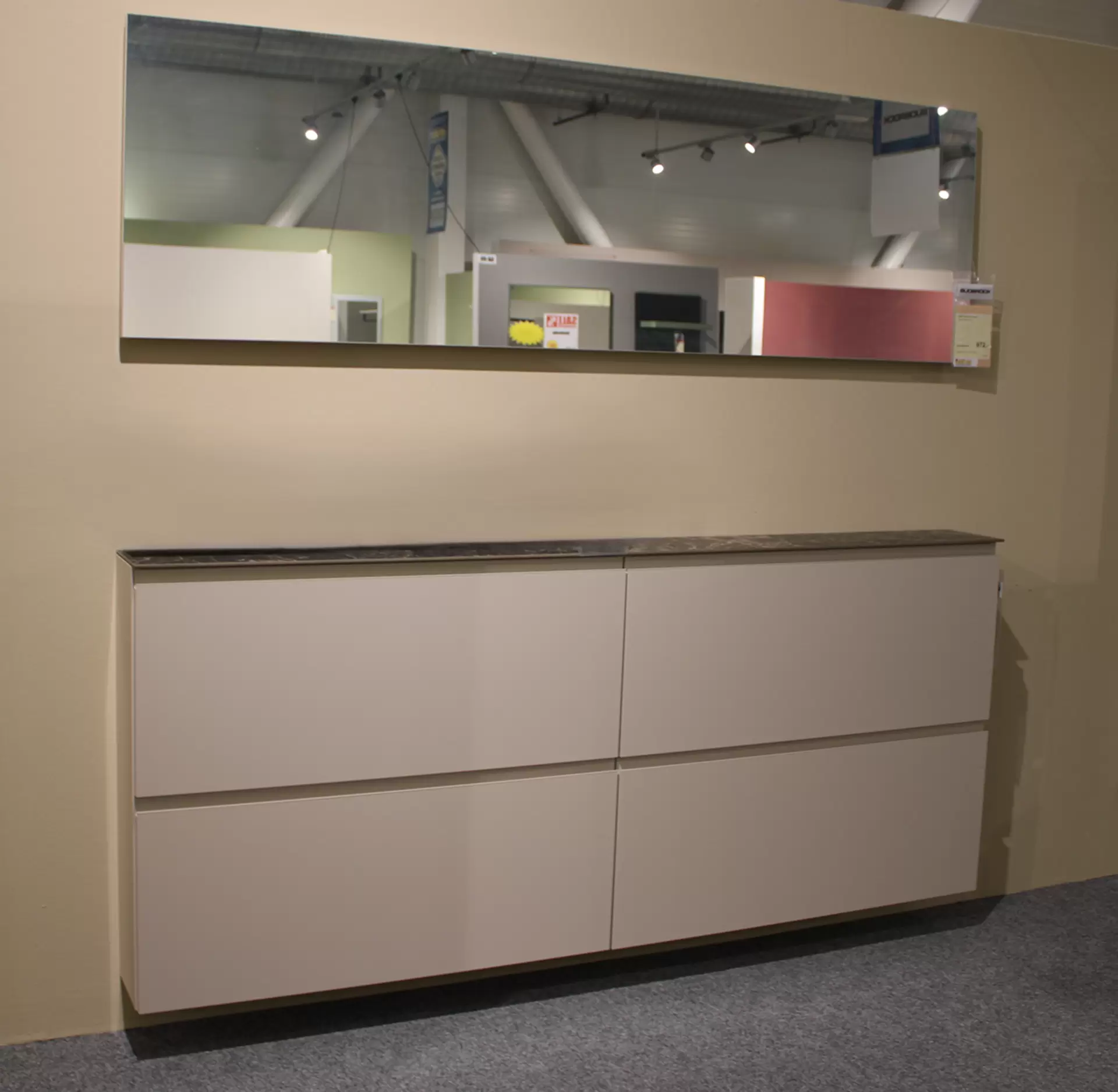 Garderobe TANDO Glattlack kaschmir
