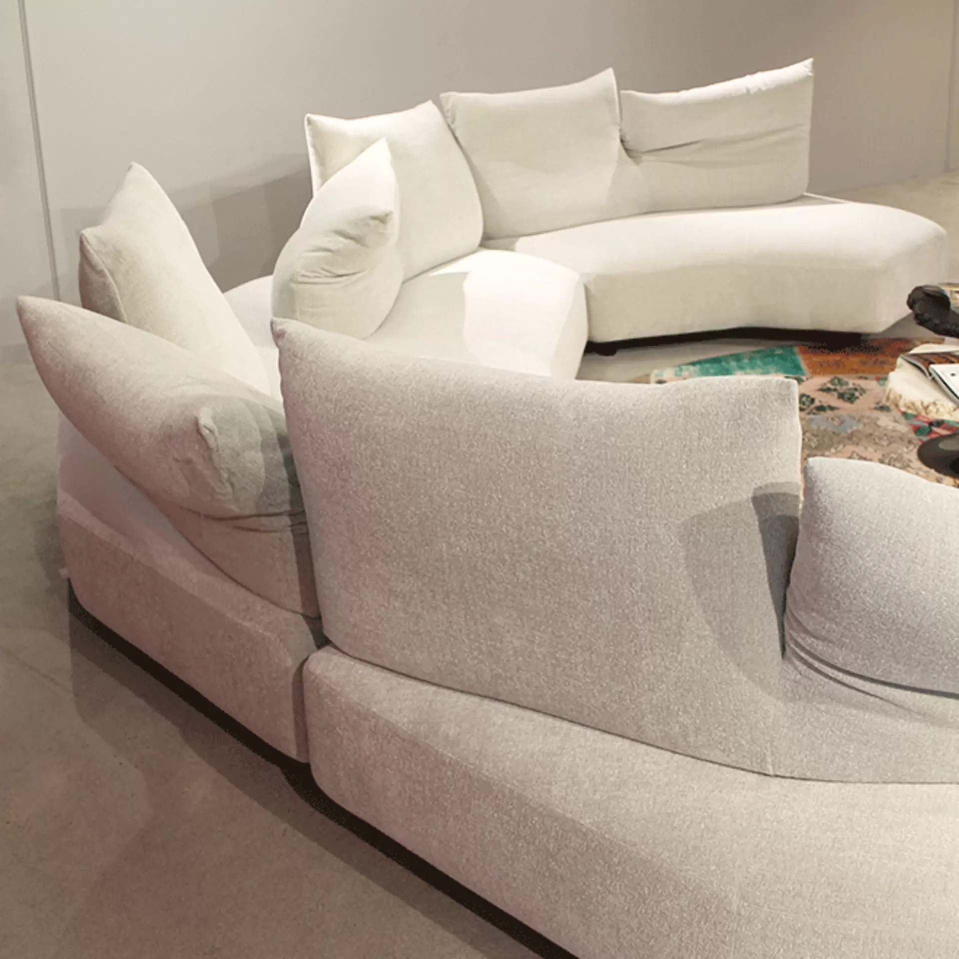 Von allen Seiten eindrucksvoll ansehnlich: Anywhere Designsofa von Edra