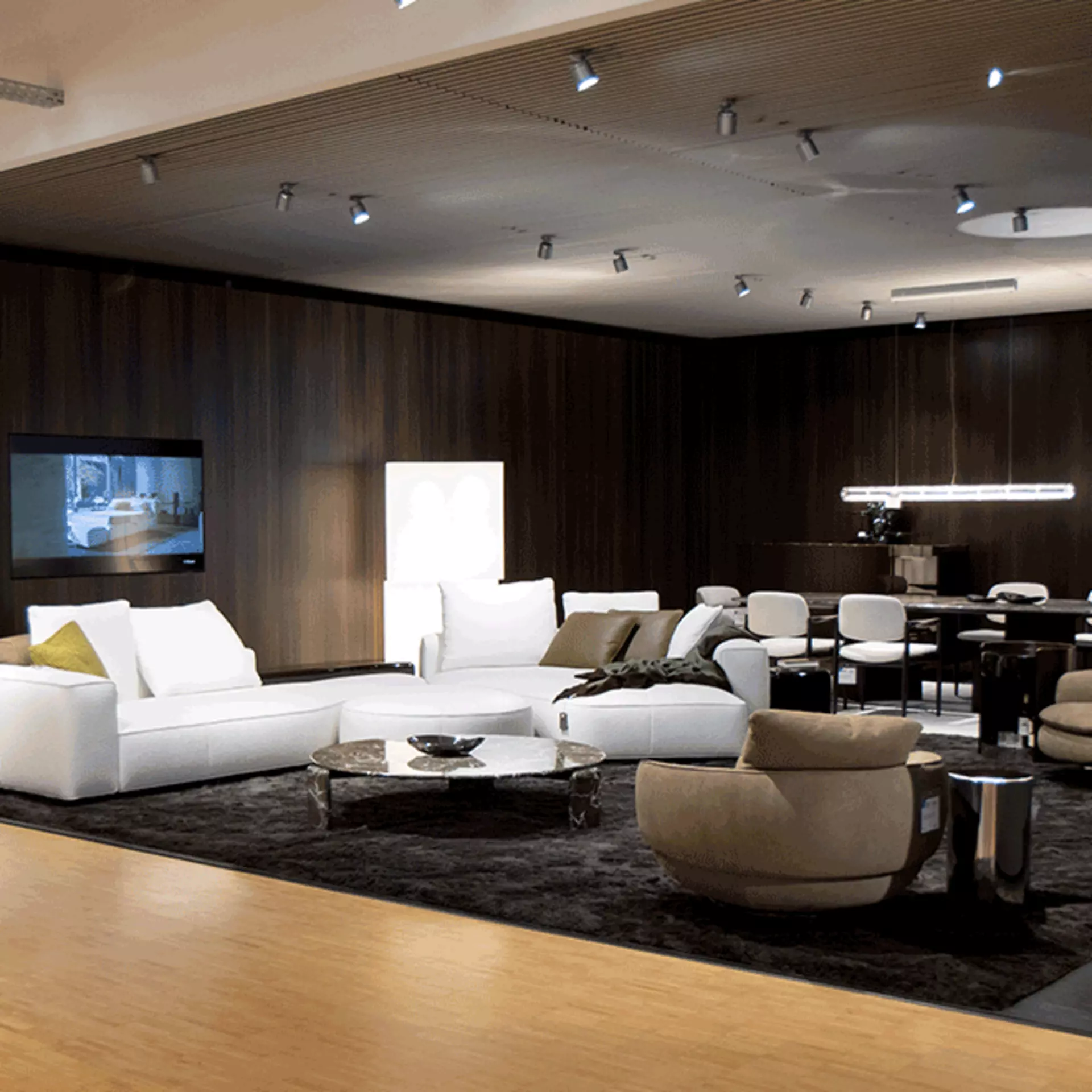 Blick in das Minotti Studio auf das Designsofa Horizonte