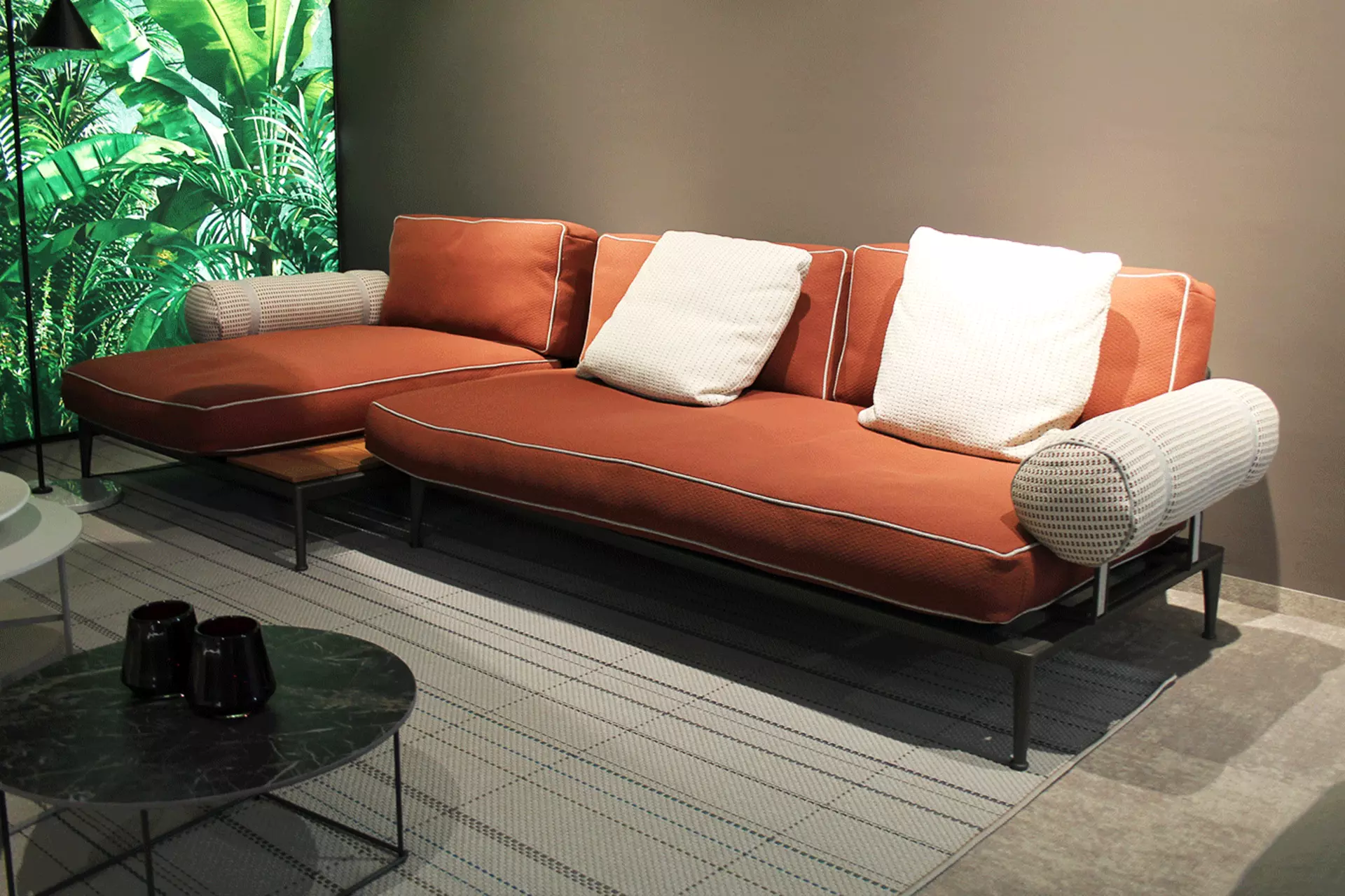 B&B Italia Outdoor Sofa Ribes bei interni by inhofer