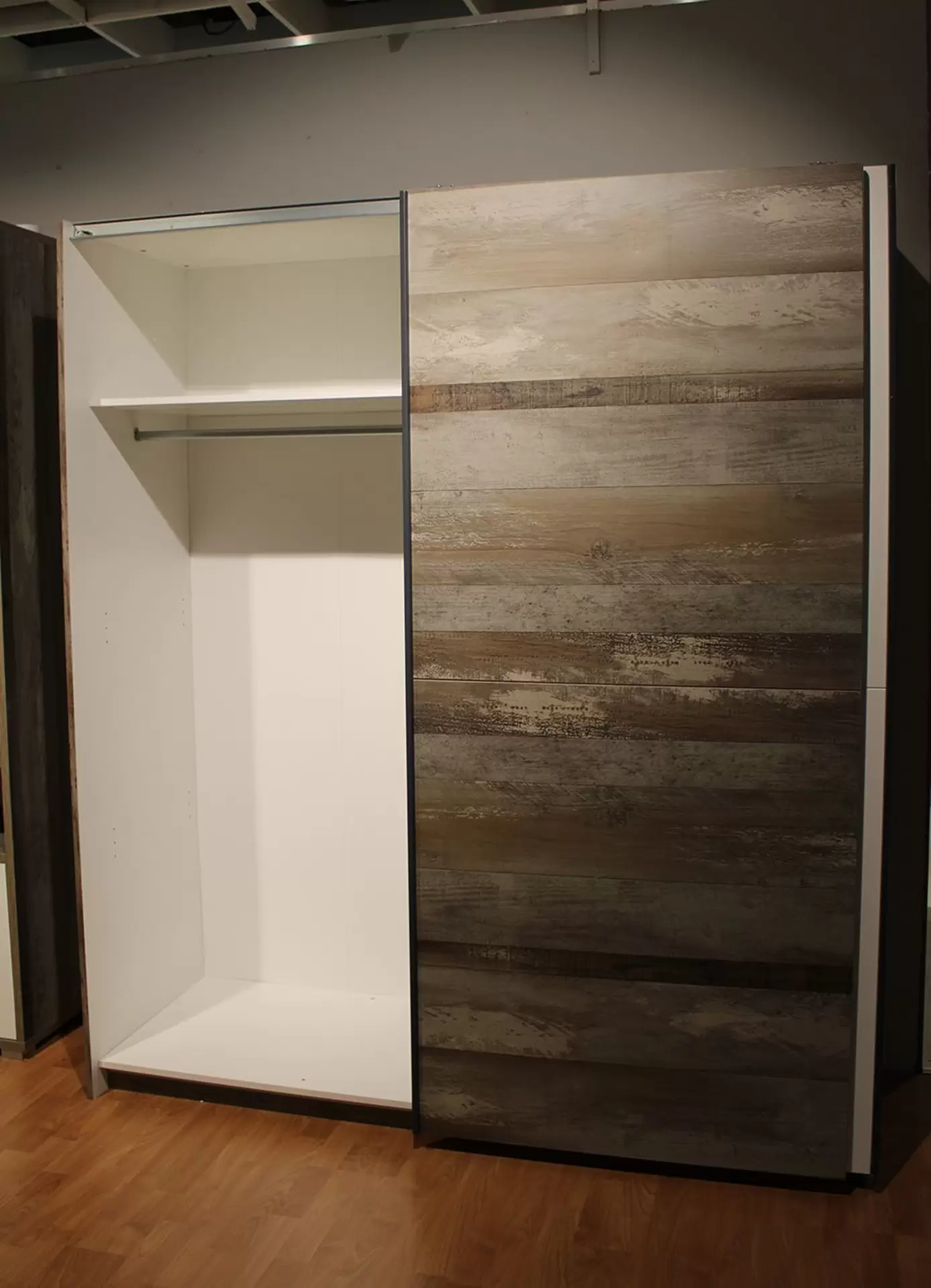 Schwebetürenschrank VICTORIA2