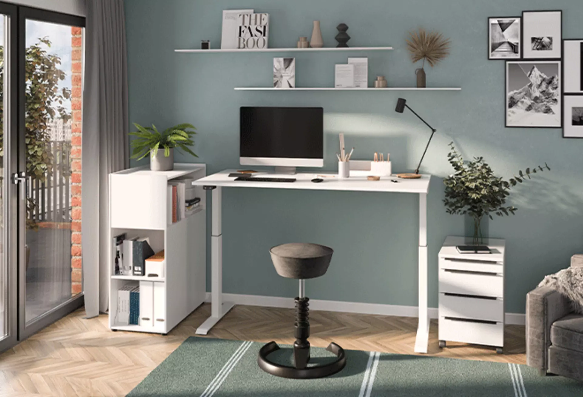 Flexibler Home-Office Bereich mit Arbeitsleuchte