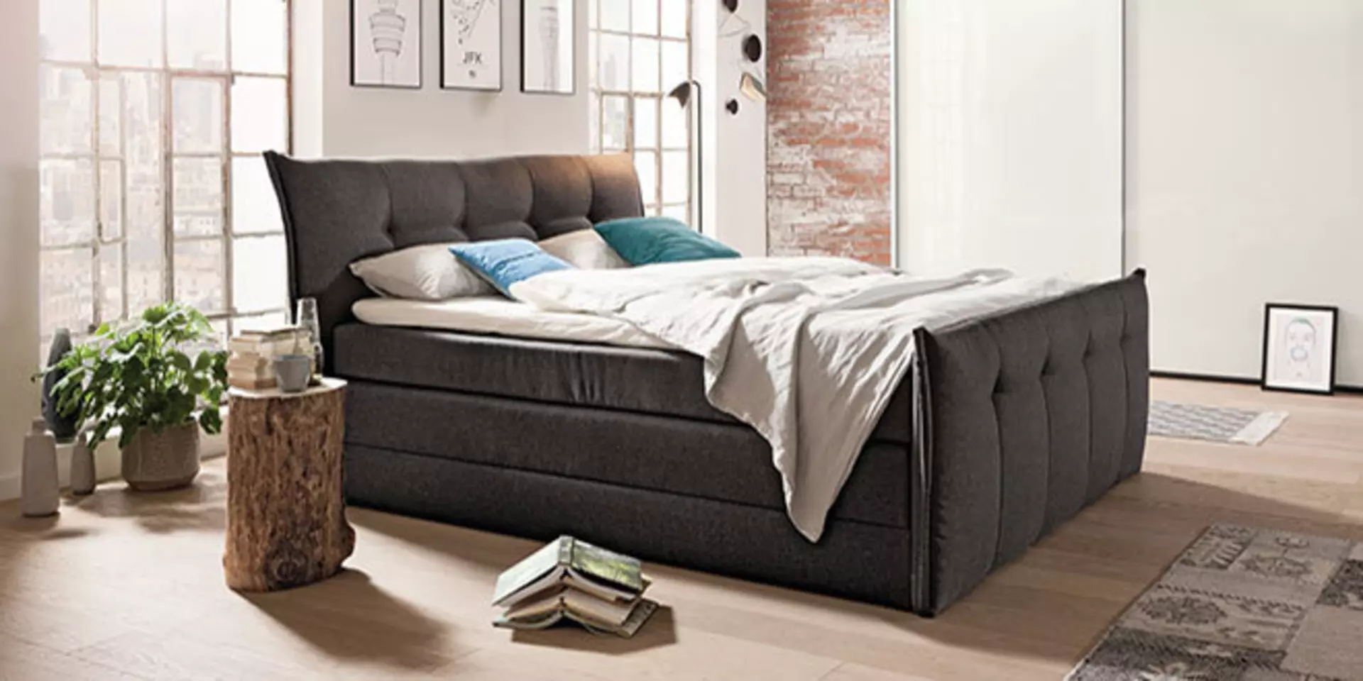 Titelbild der jungen Möbelmarke  set-one by Musterring mit einem trendigen Boxspringbett.