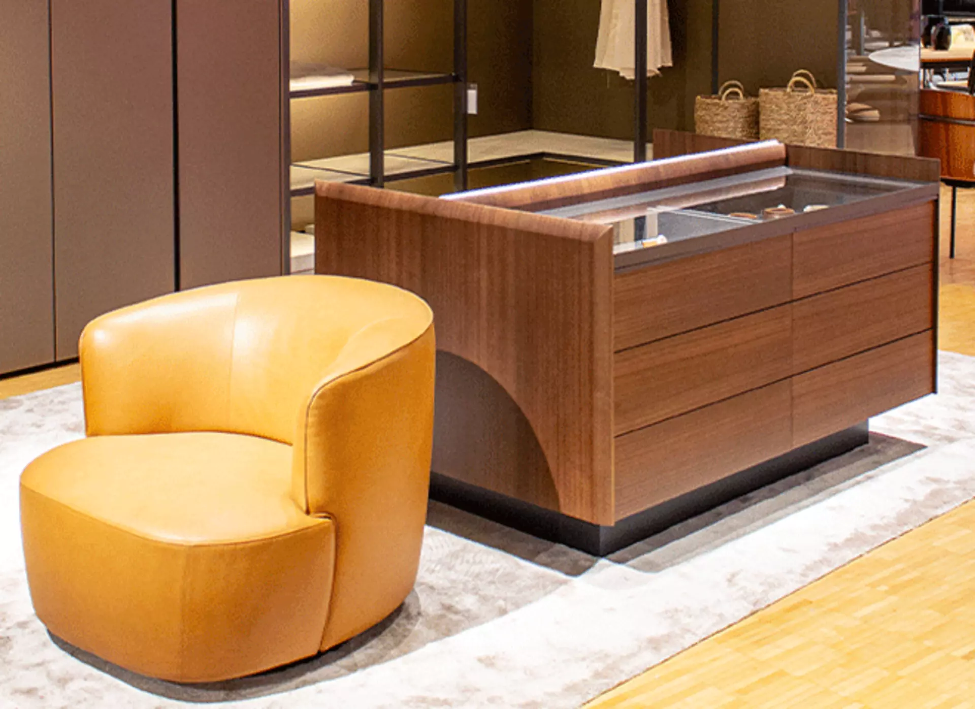 Molteni Insel - Stauraum mit komfortabler Sitzbank